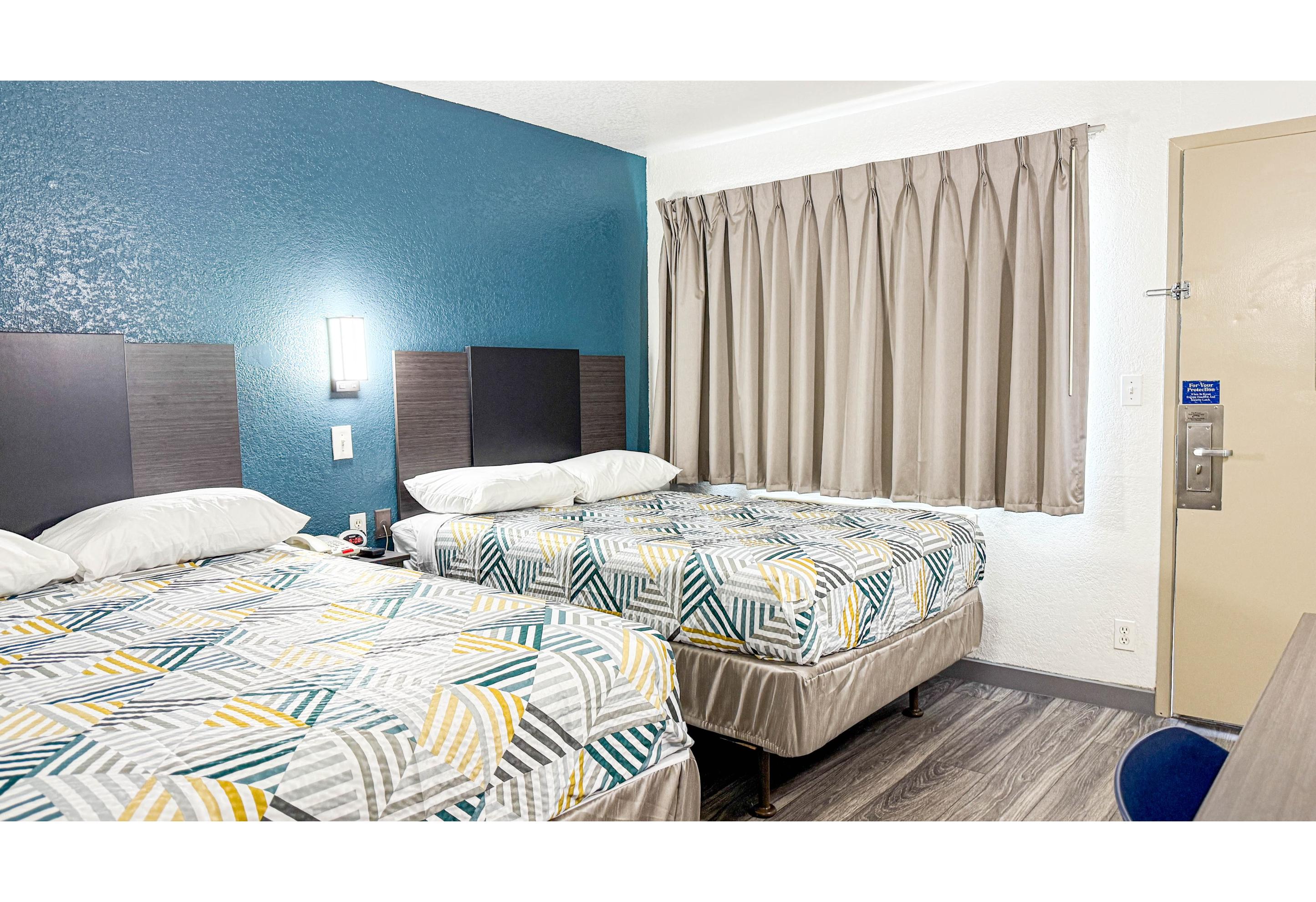 Quad room