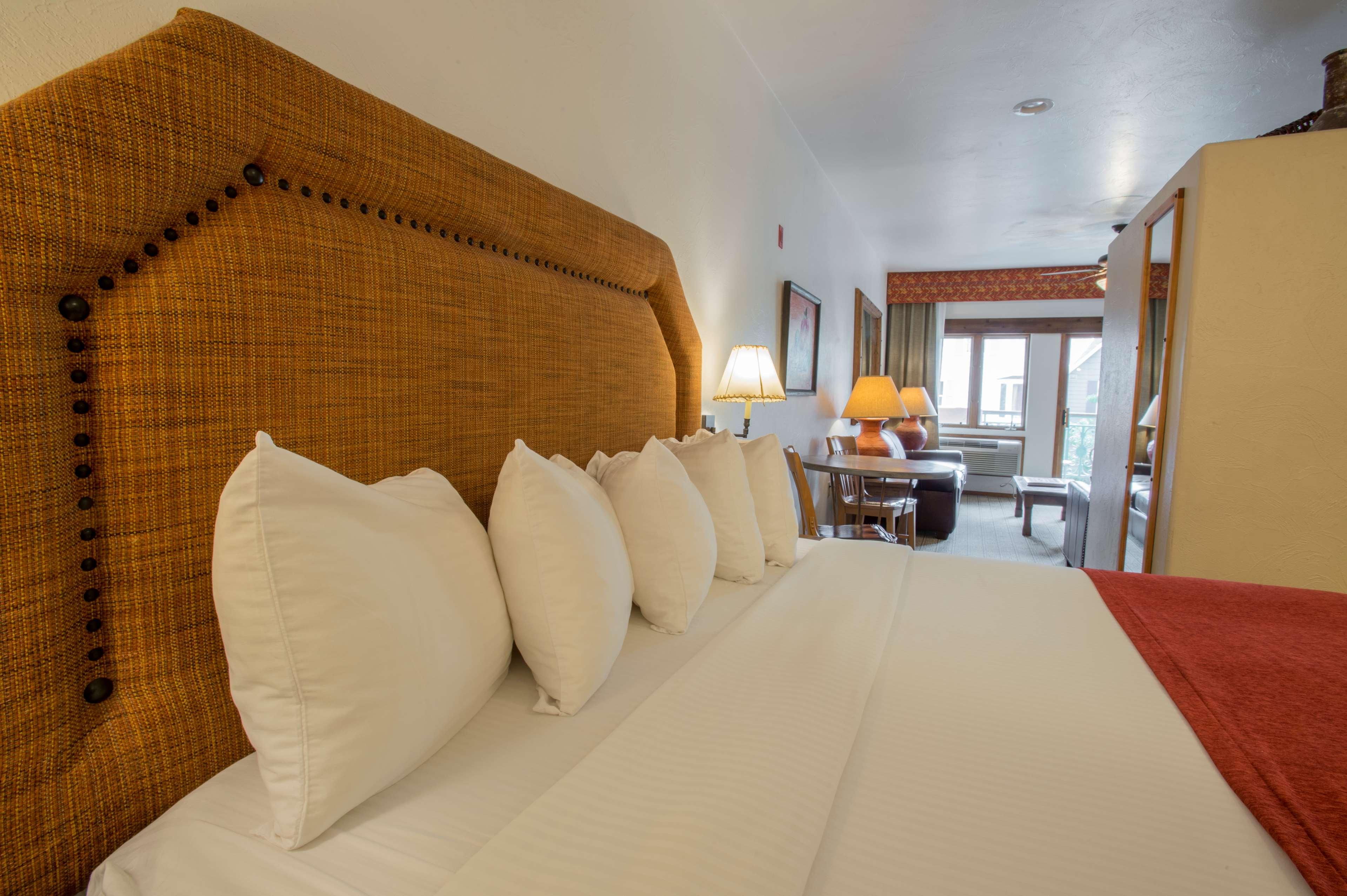 Table Mountain Inn by null