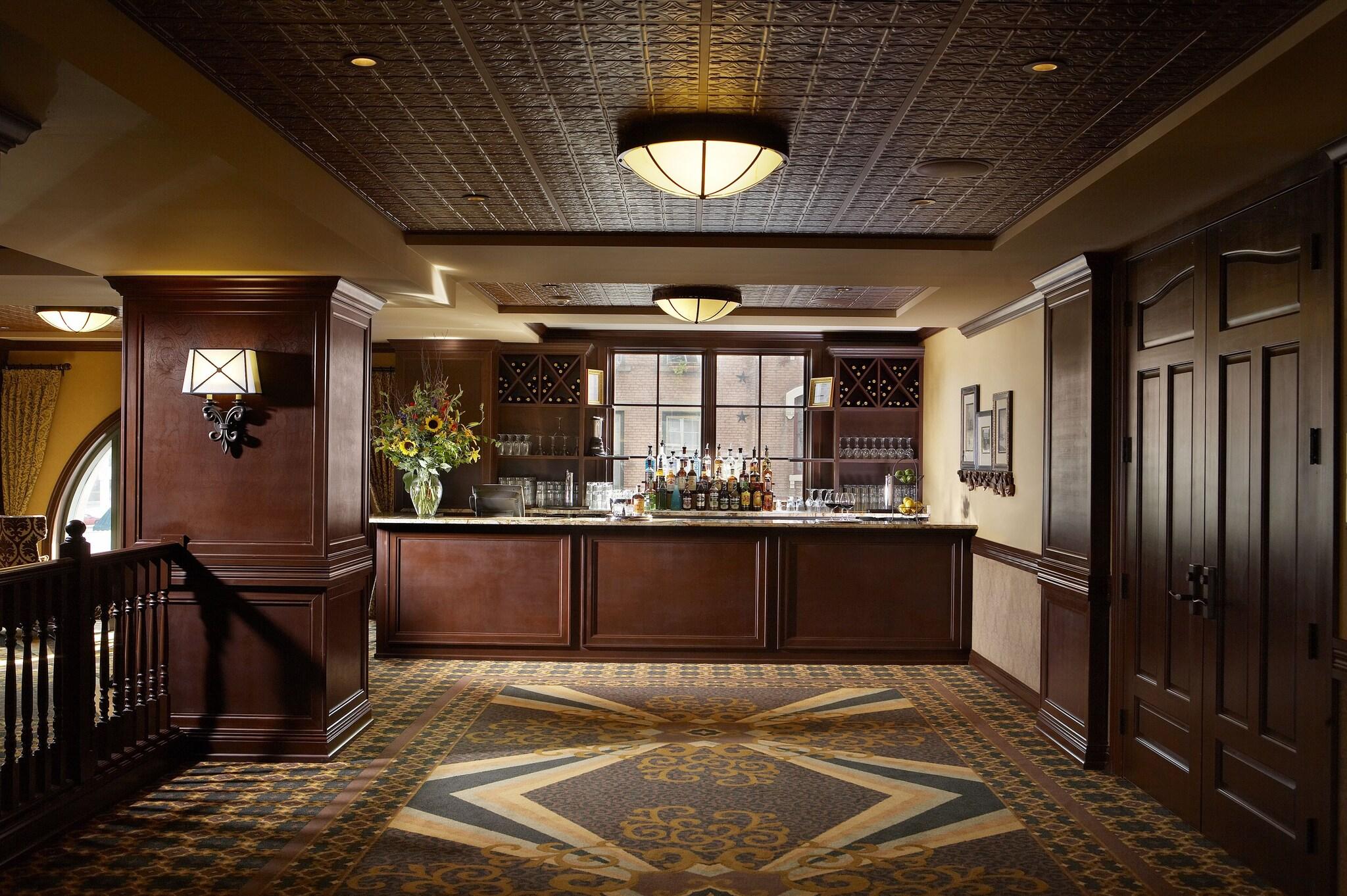 Hotel Julien Dubuque by null