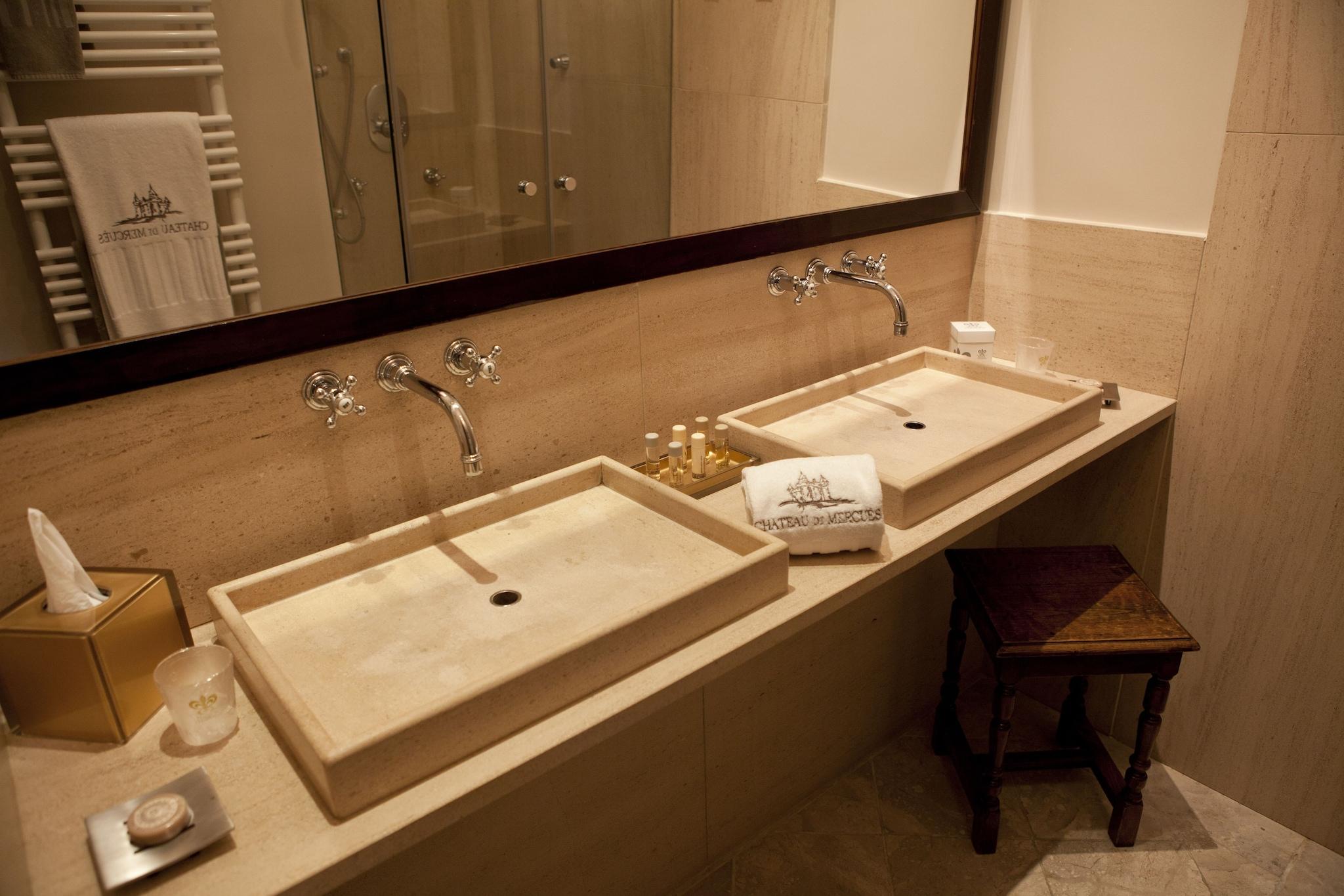 Chateau De Mercues by null