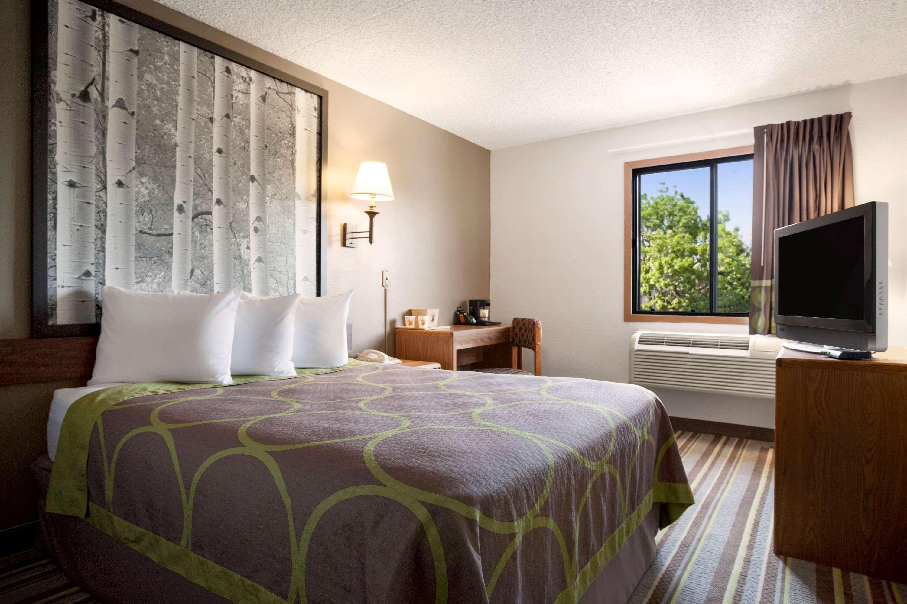 Super 8 By Wyndham Westminster Denver North
