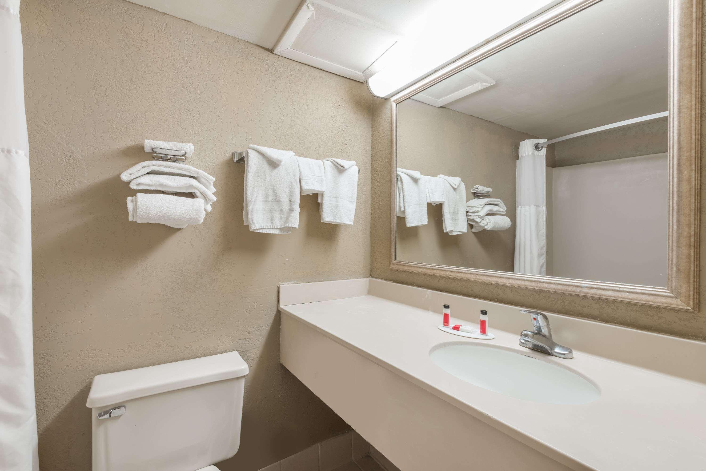 Super 8 by Wyndham Miamisburg Dayton S Area OH