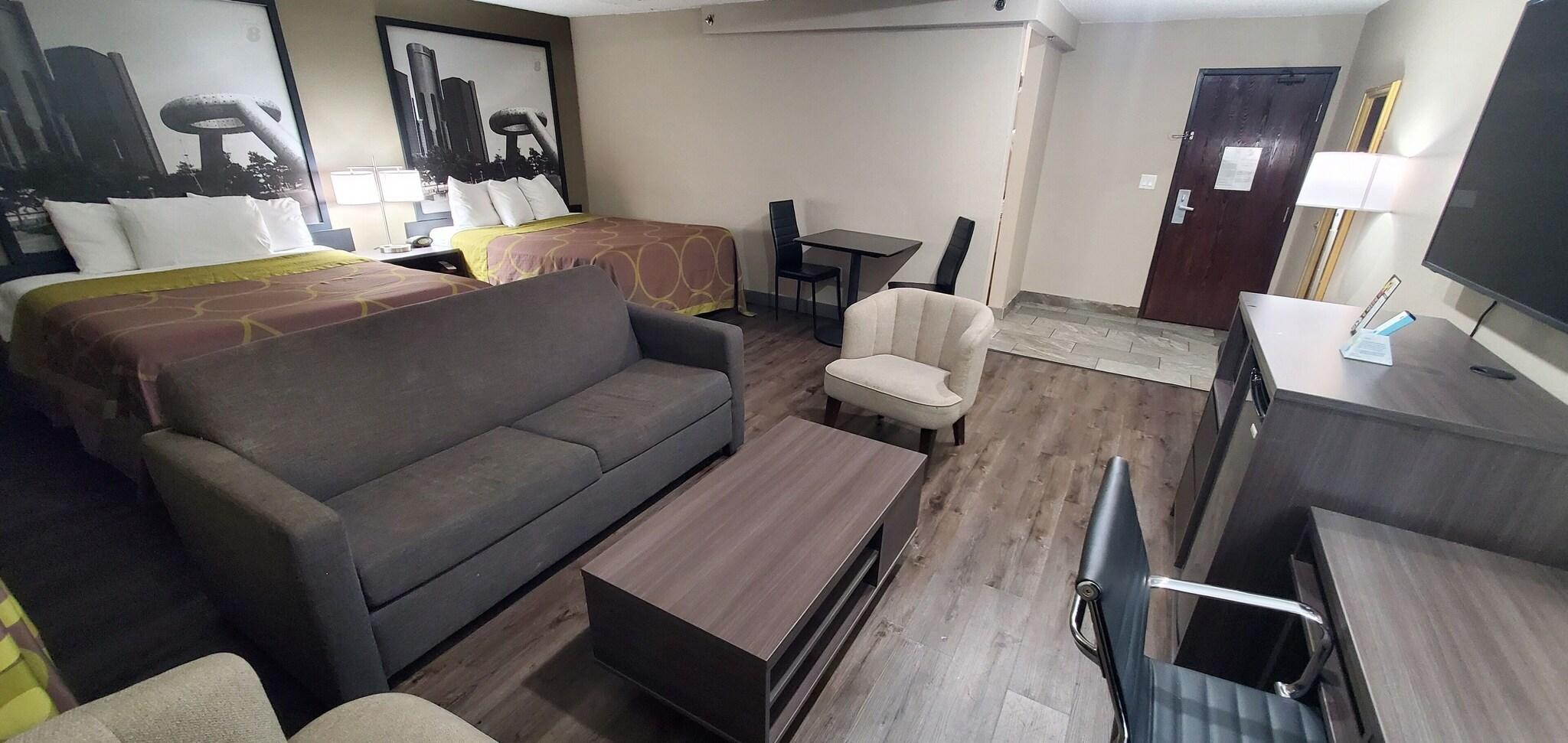 Super 8 By Wyndham Sterling Heights/Detroit Area