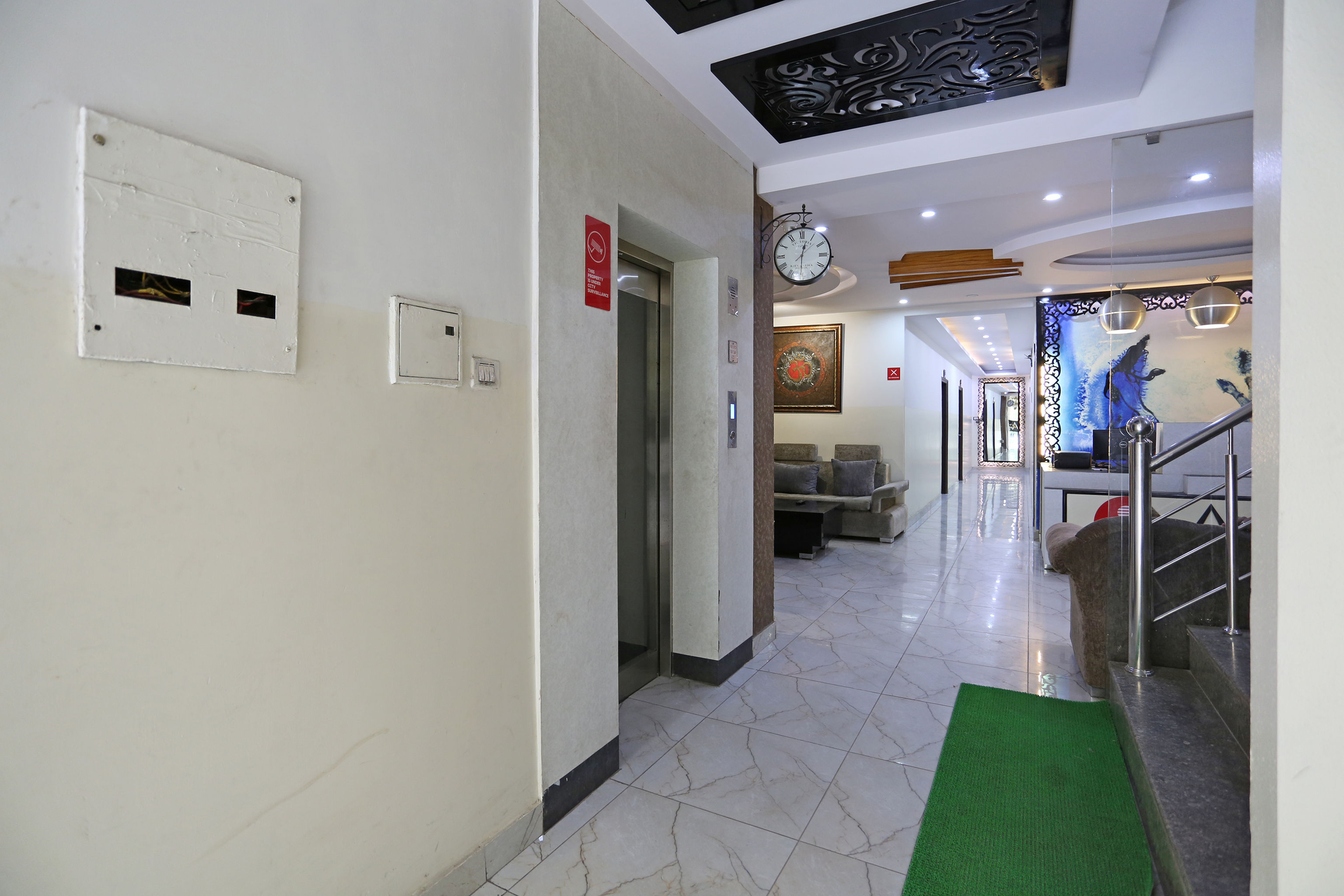 hotel airport inn