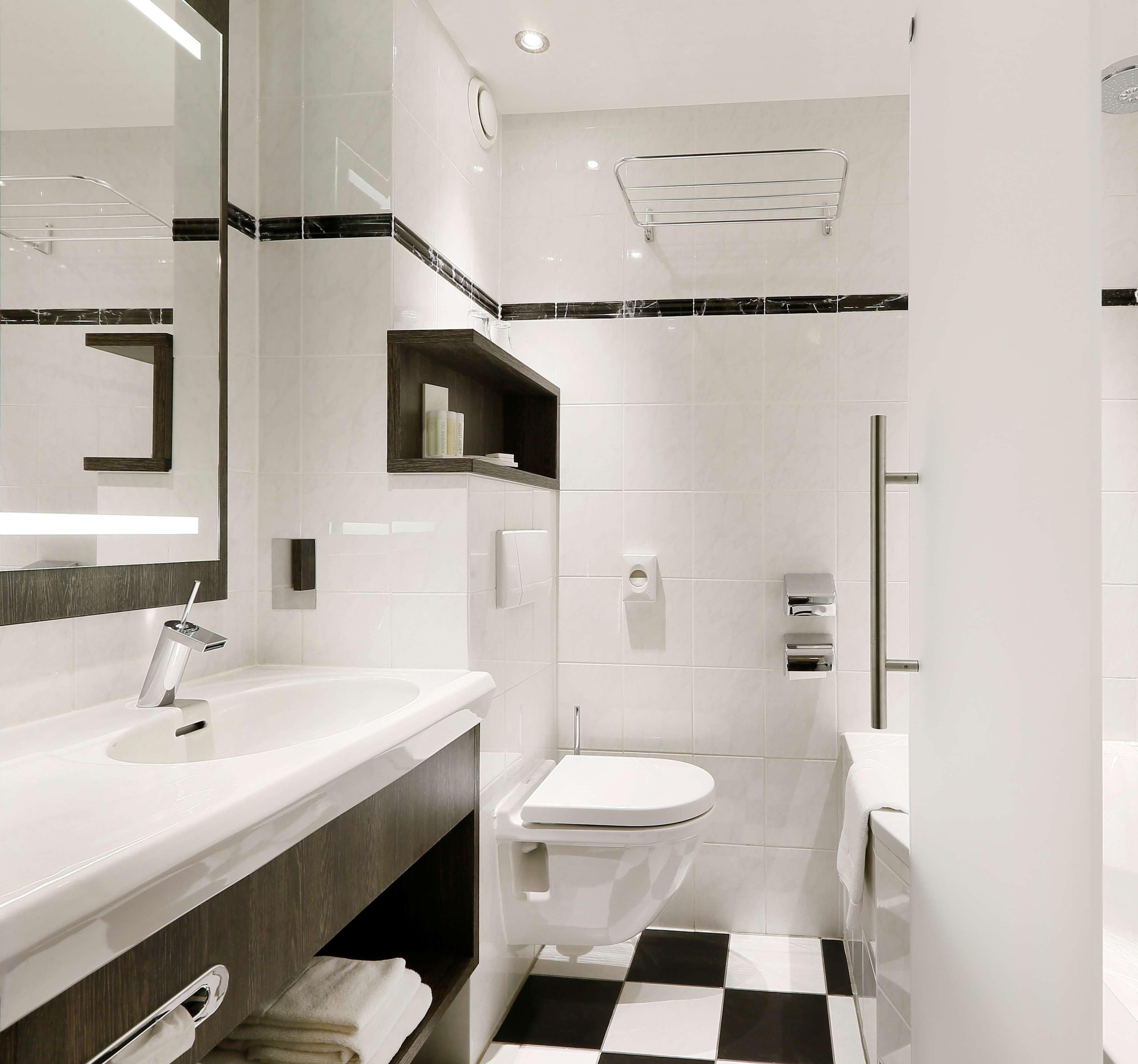 Golden Tulip Hotel Central