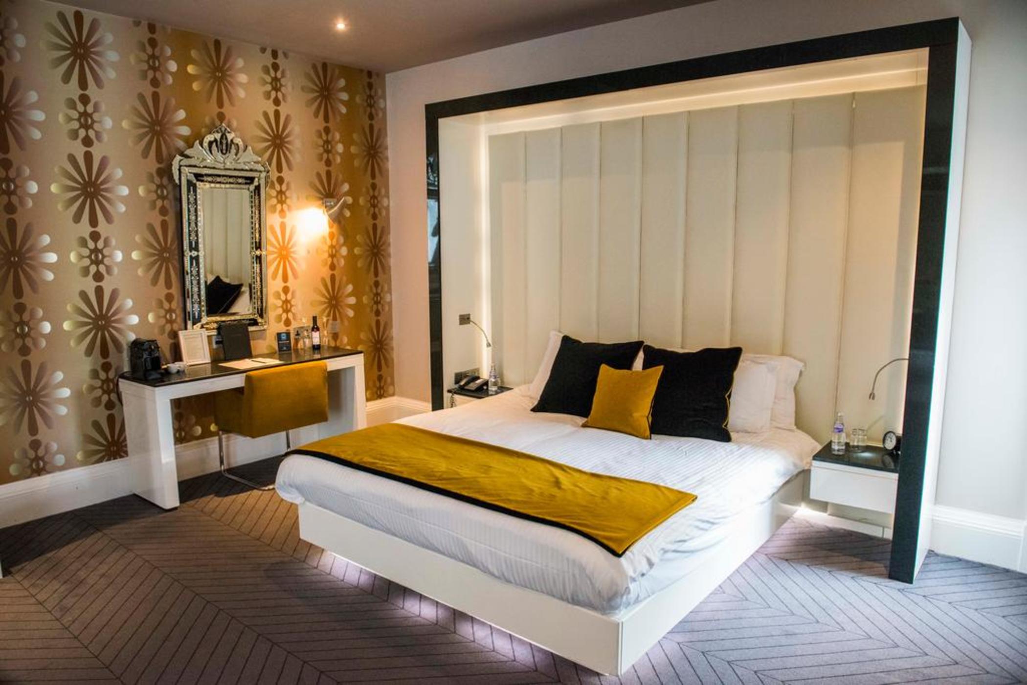 The Rutland Hotel & Luxury Apartments by null