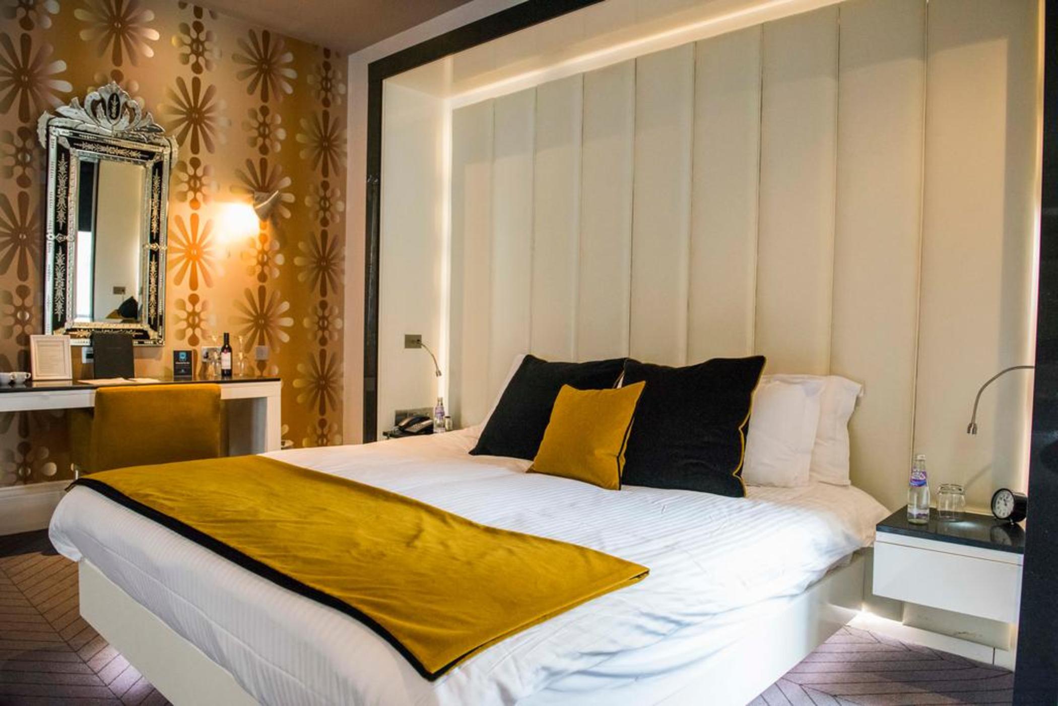 The Rutland Hotel & Luxury Apartments by null