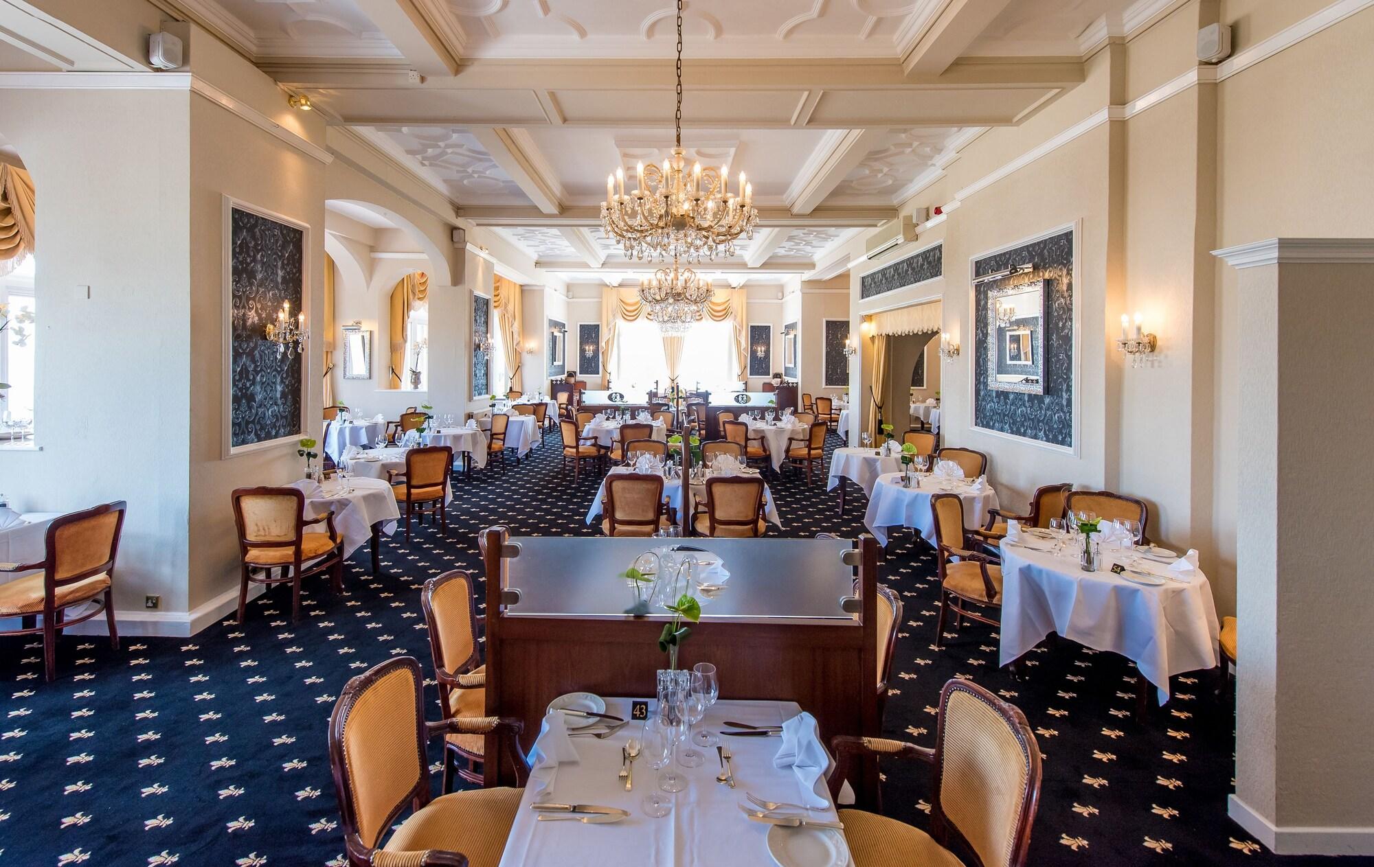 The Victoria Hotel
