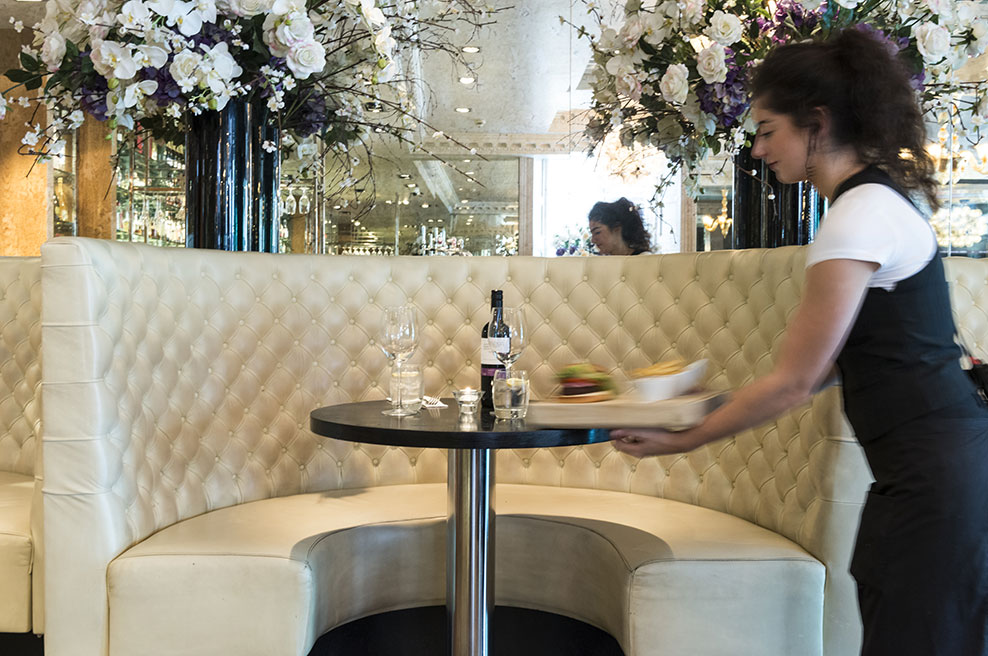Le Monde Hotel by null