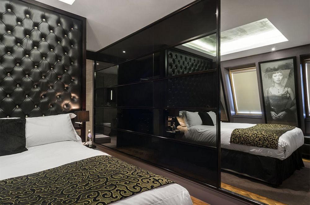 Le Monde Hotel by null