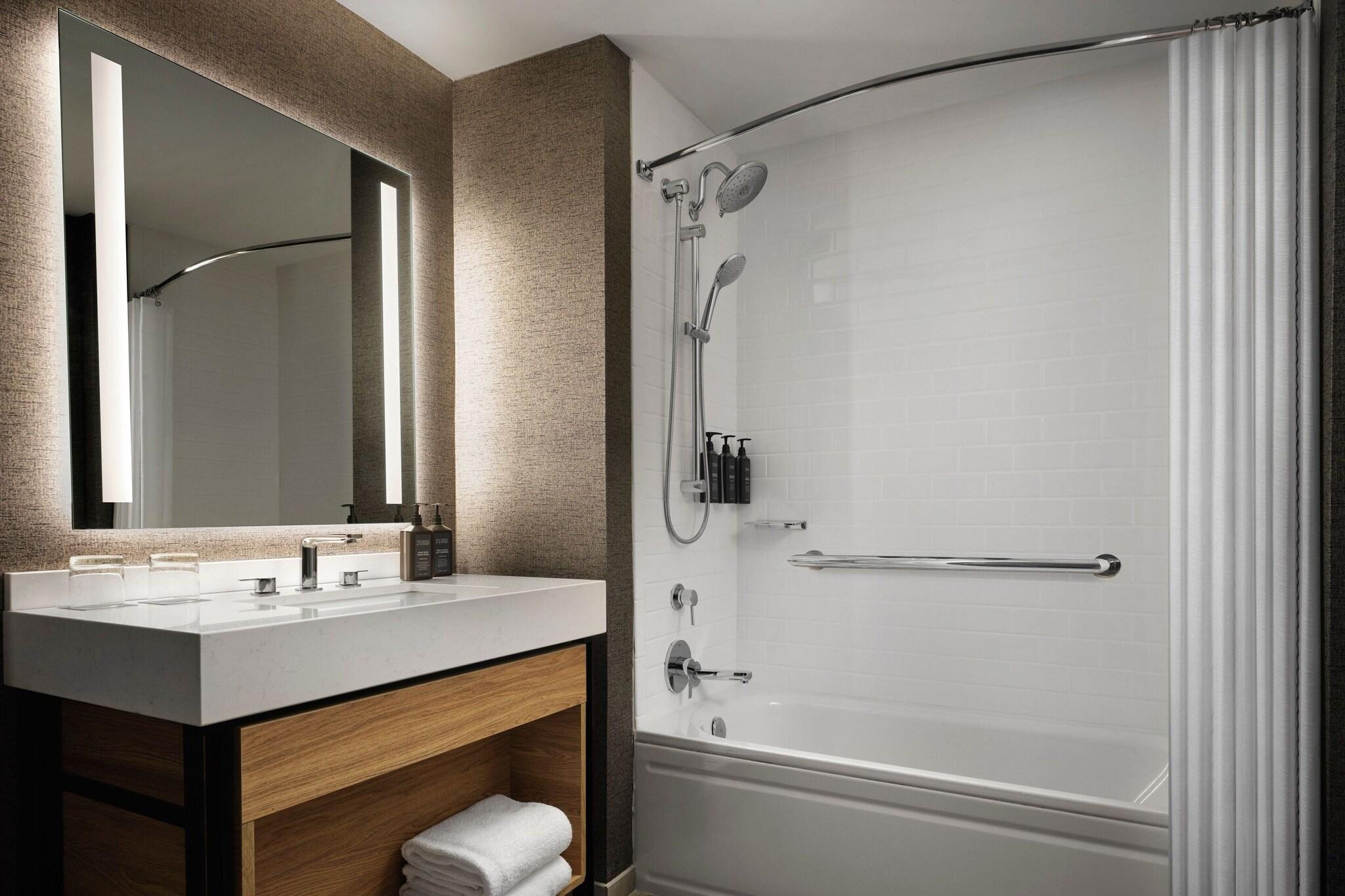 Sheraton Erie Bayfront