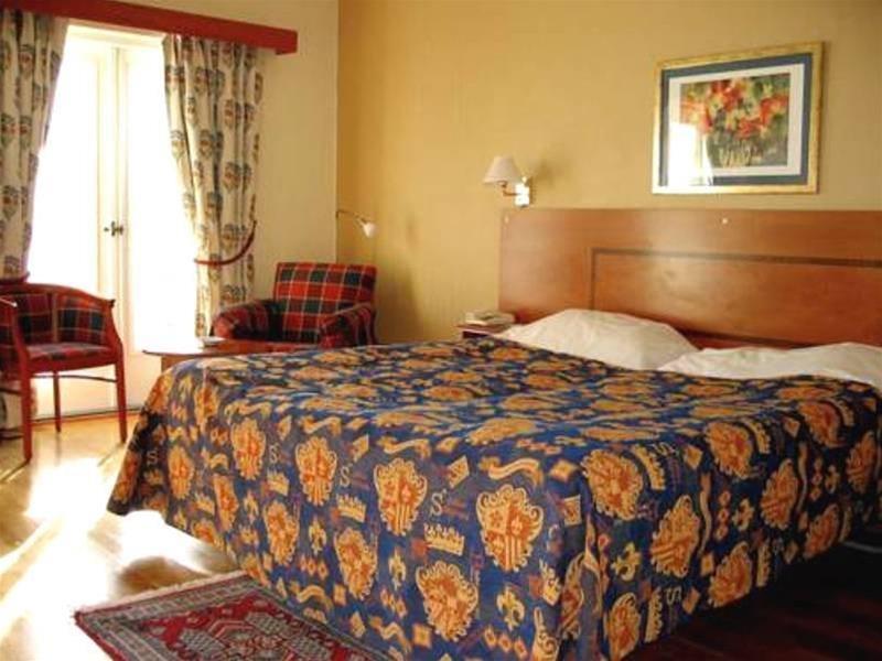 Brakanes Hotel by Fjordtind by null