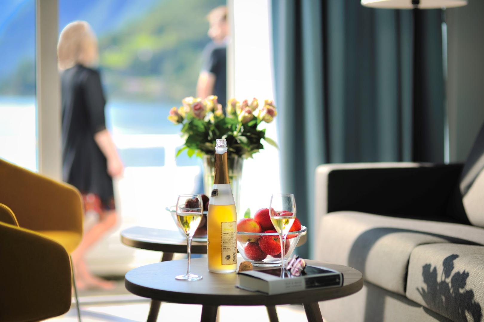 Brakanes Hotel by Fjordtind by null