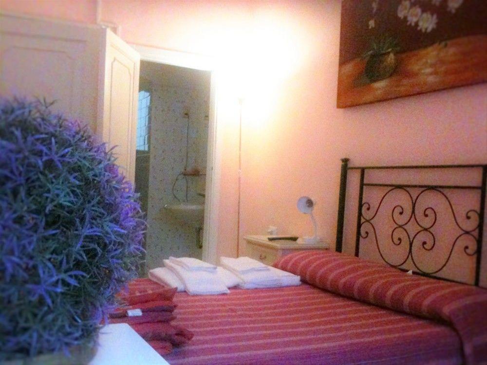 Il Pitti Soggiorno by null