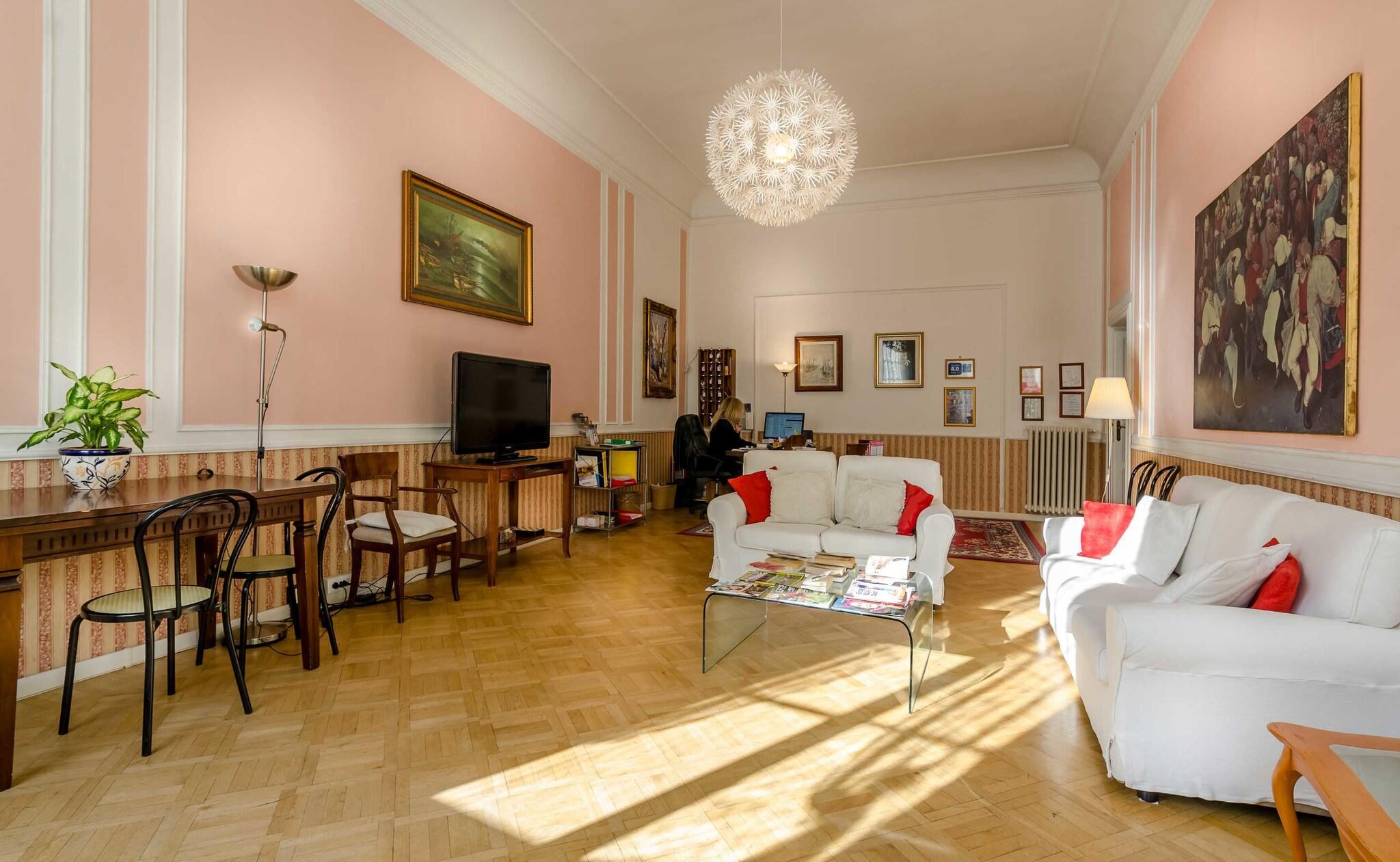 Il Pitti Soggiorno by null