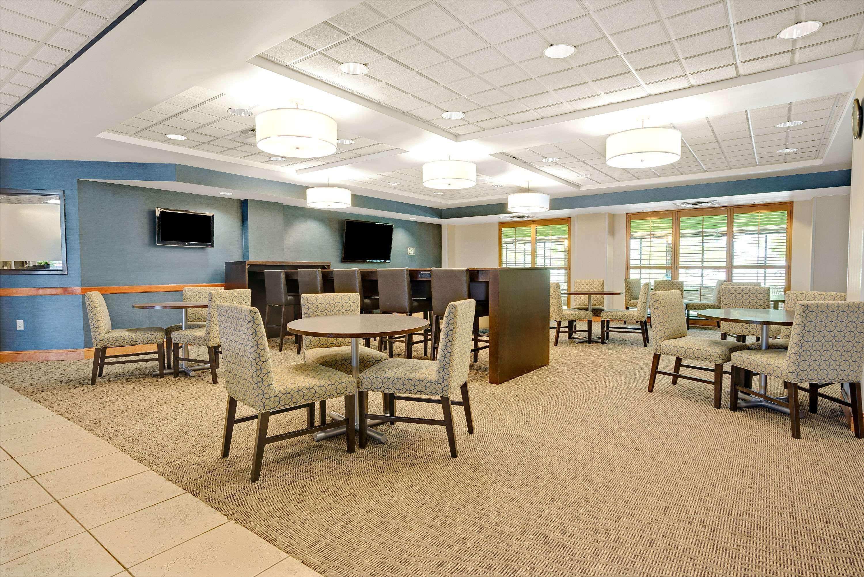 Wingate By Wyndham Fargo