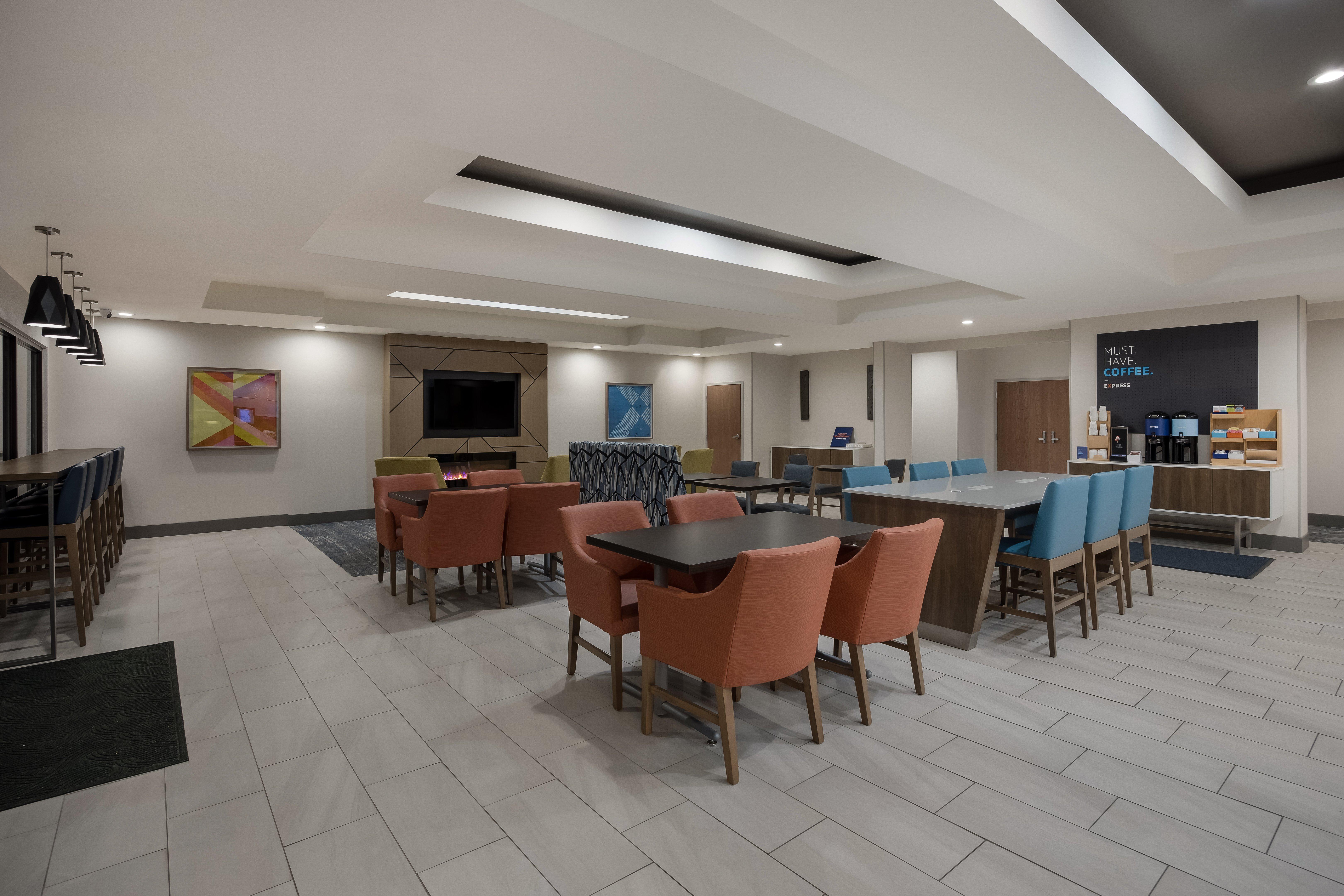 Holiday Inn Express & Suites Perry By IHG