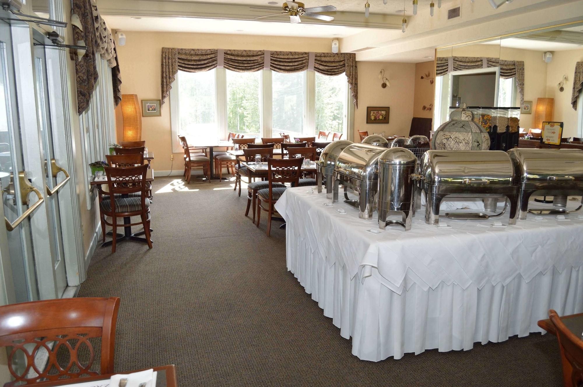 Sophie Station Suites