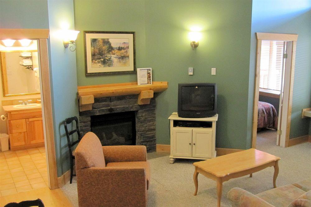 Cornerstone Lodge at Fernie Alpine Resort