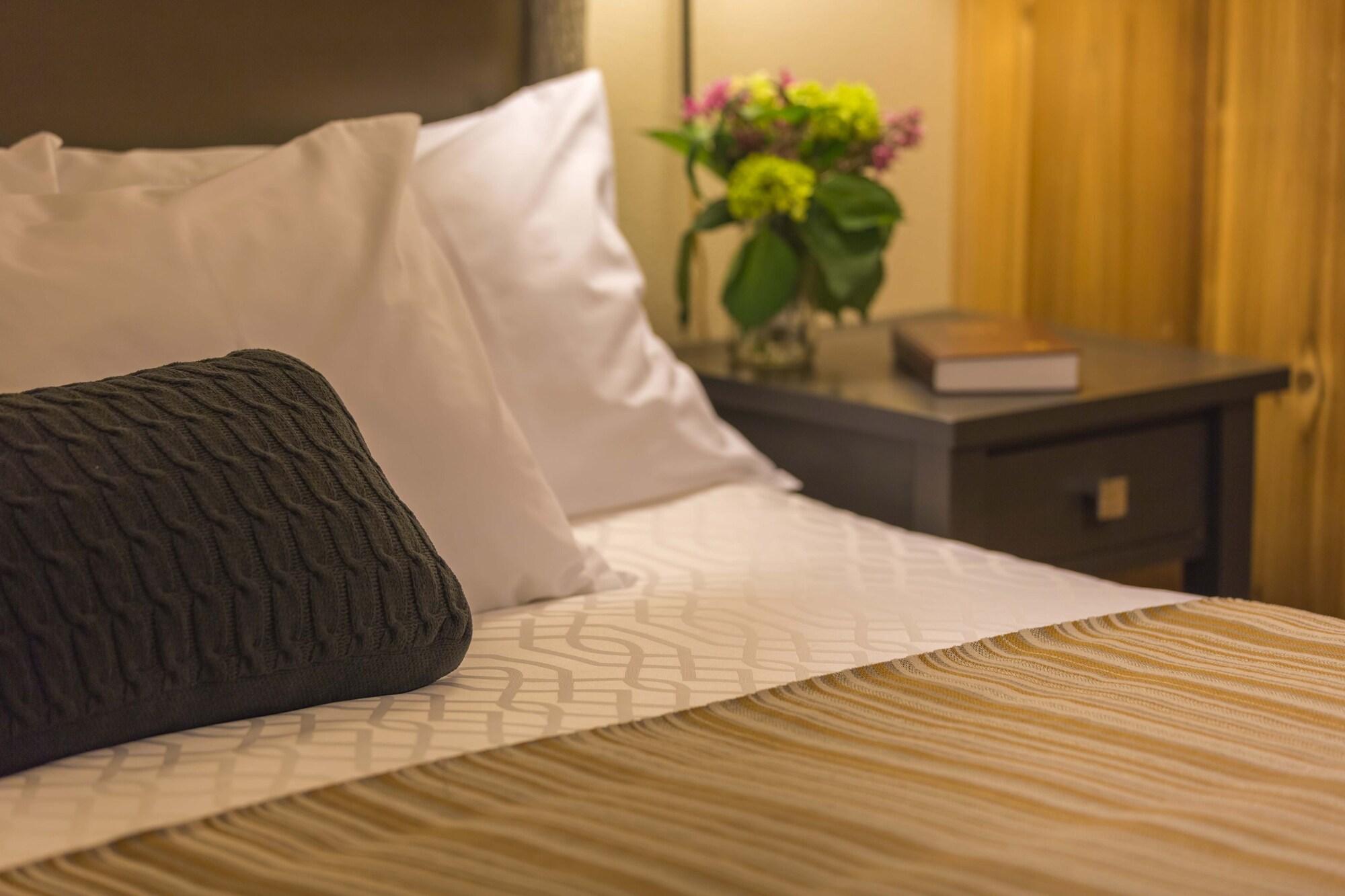 Holland America Denali Lodge by null