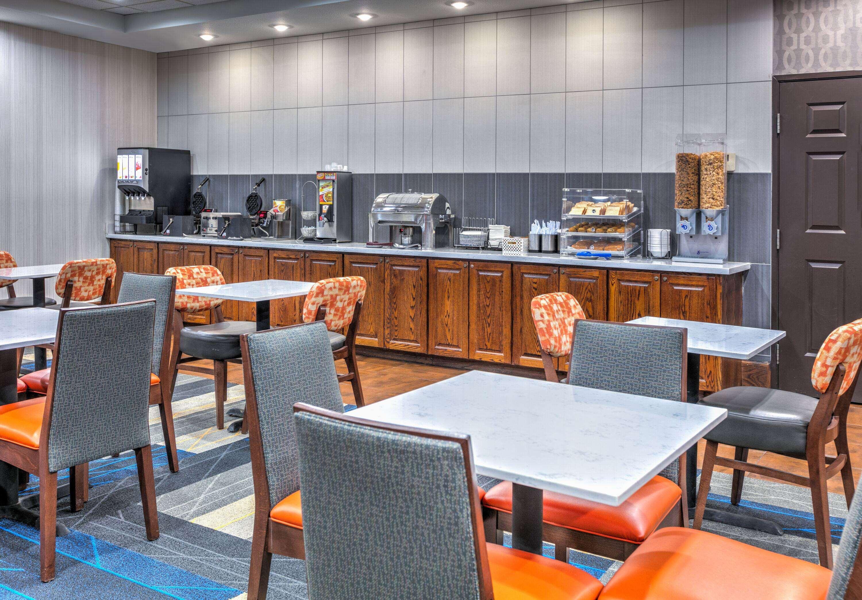 La Quinta Inn & Suites Fort Worth NE Mall