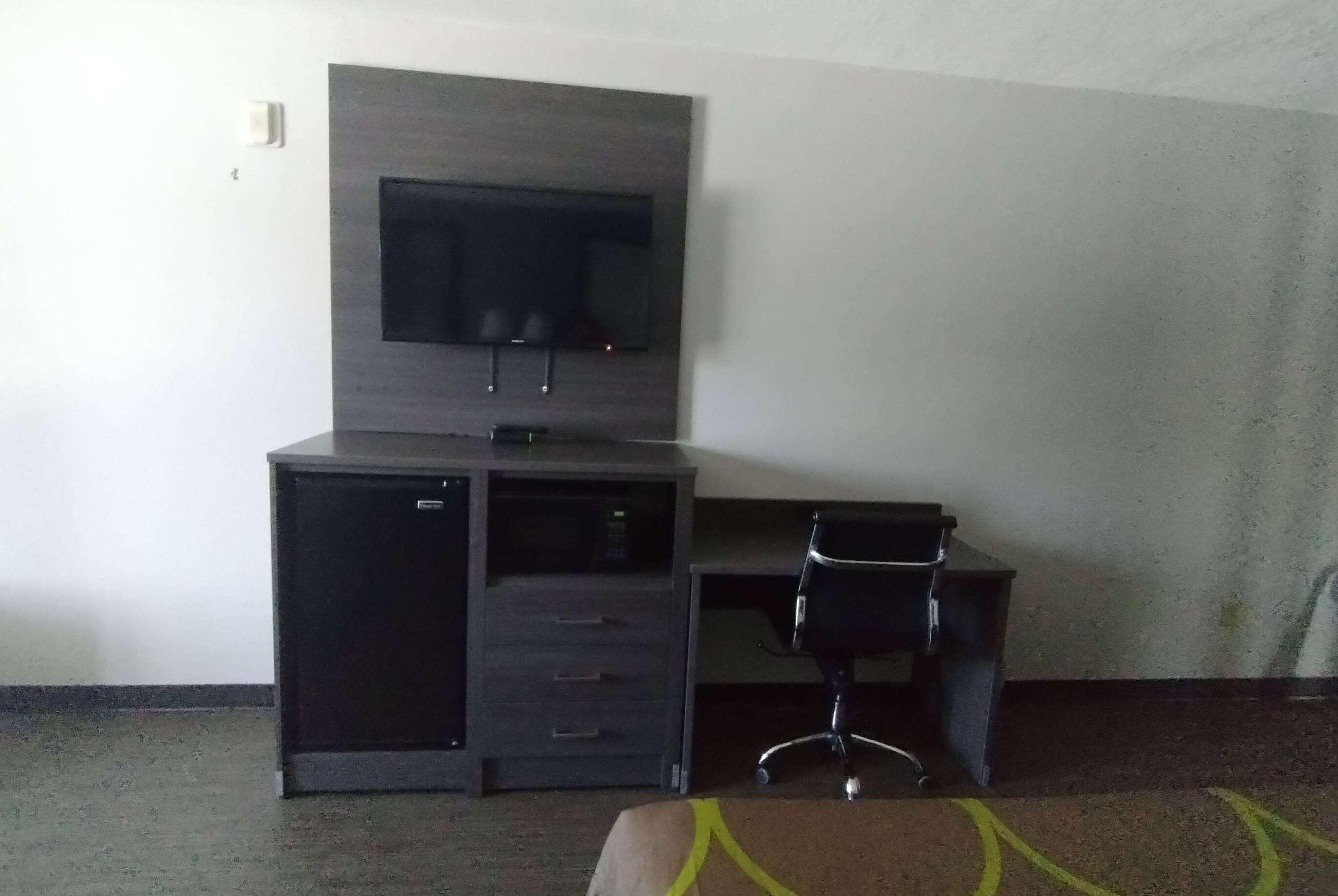 Super 8 by Wyndham Dania/Fort Lauderdale Arpt