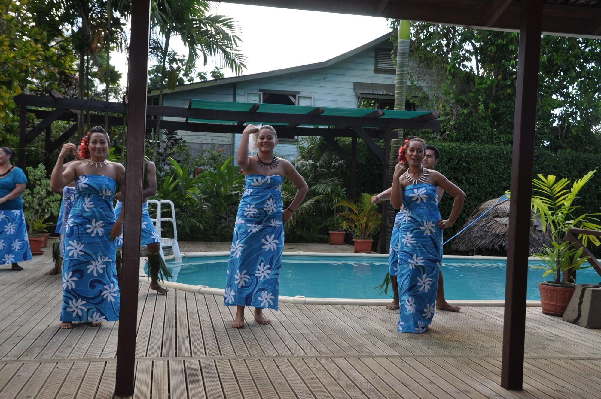 Samoan Outrigger Hotel by null