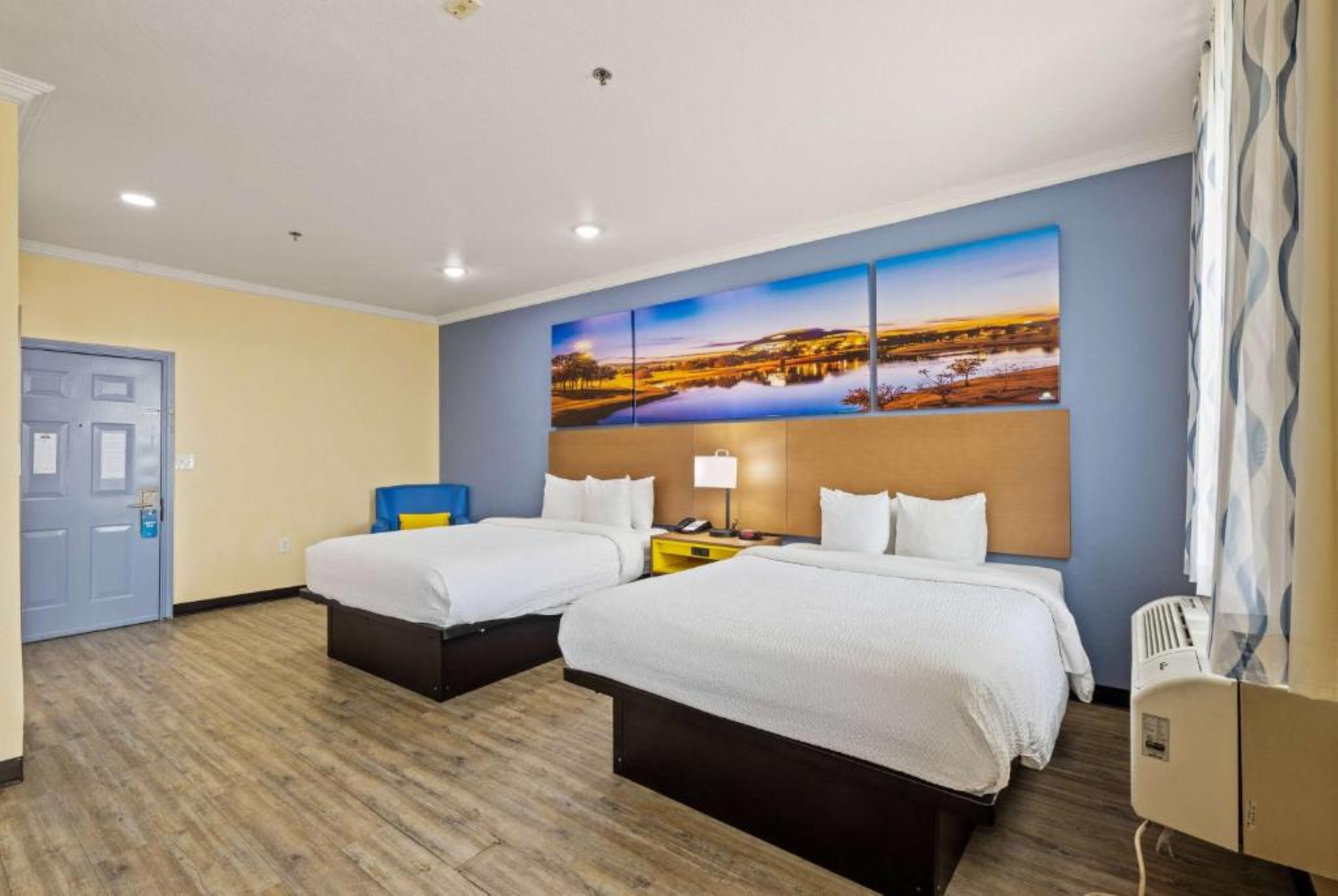 Days Inn & Suites Euless Dfw Airport South