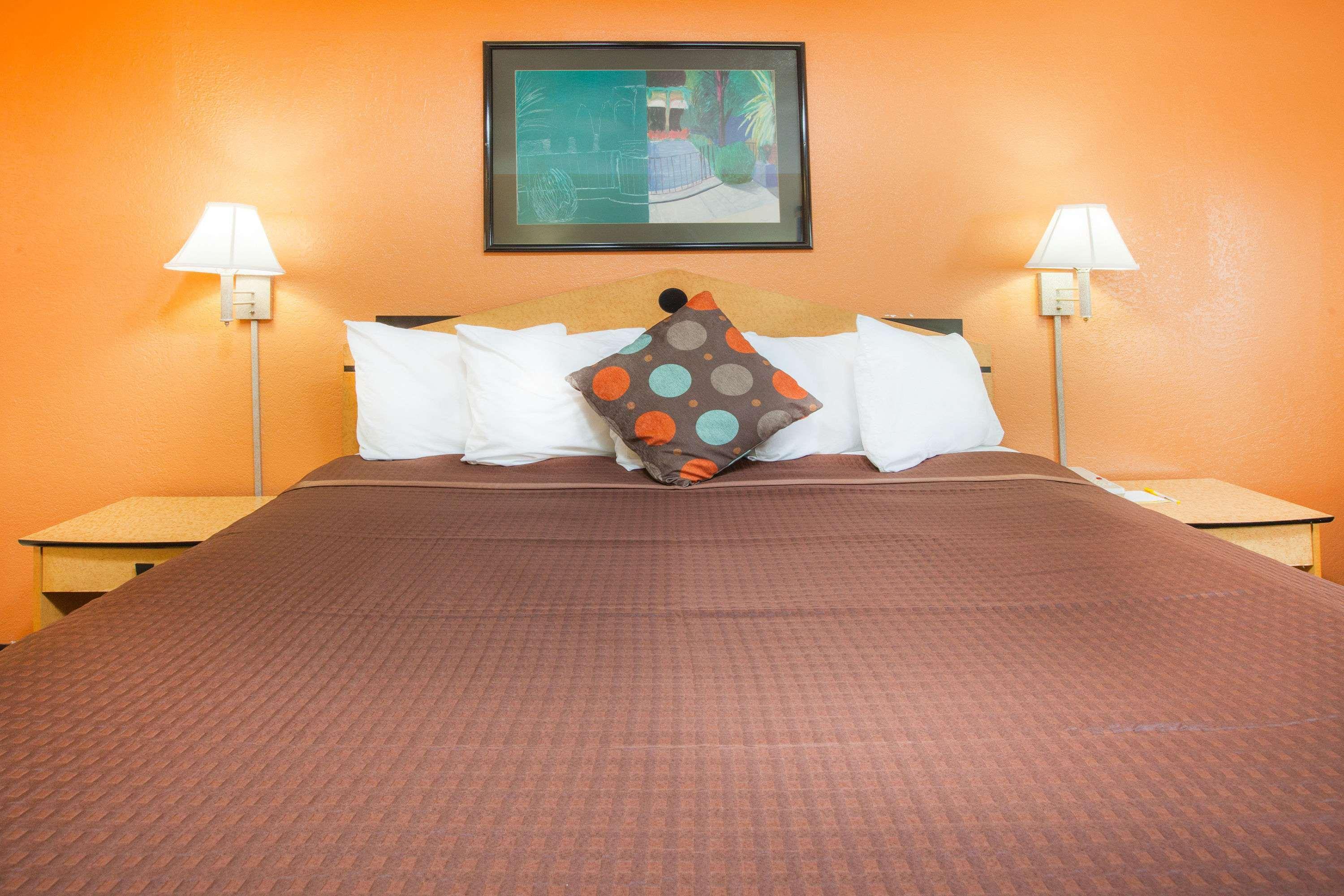 Days Inn By Wyndham Alma