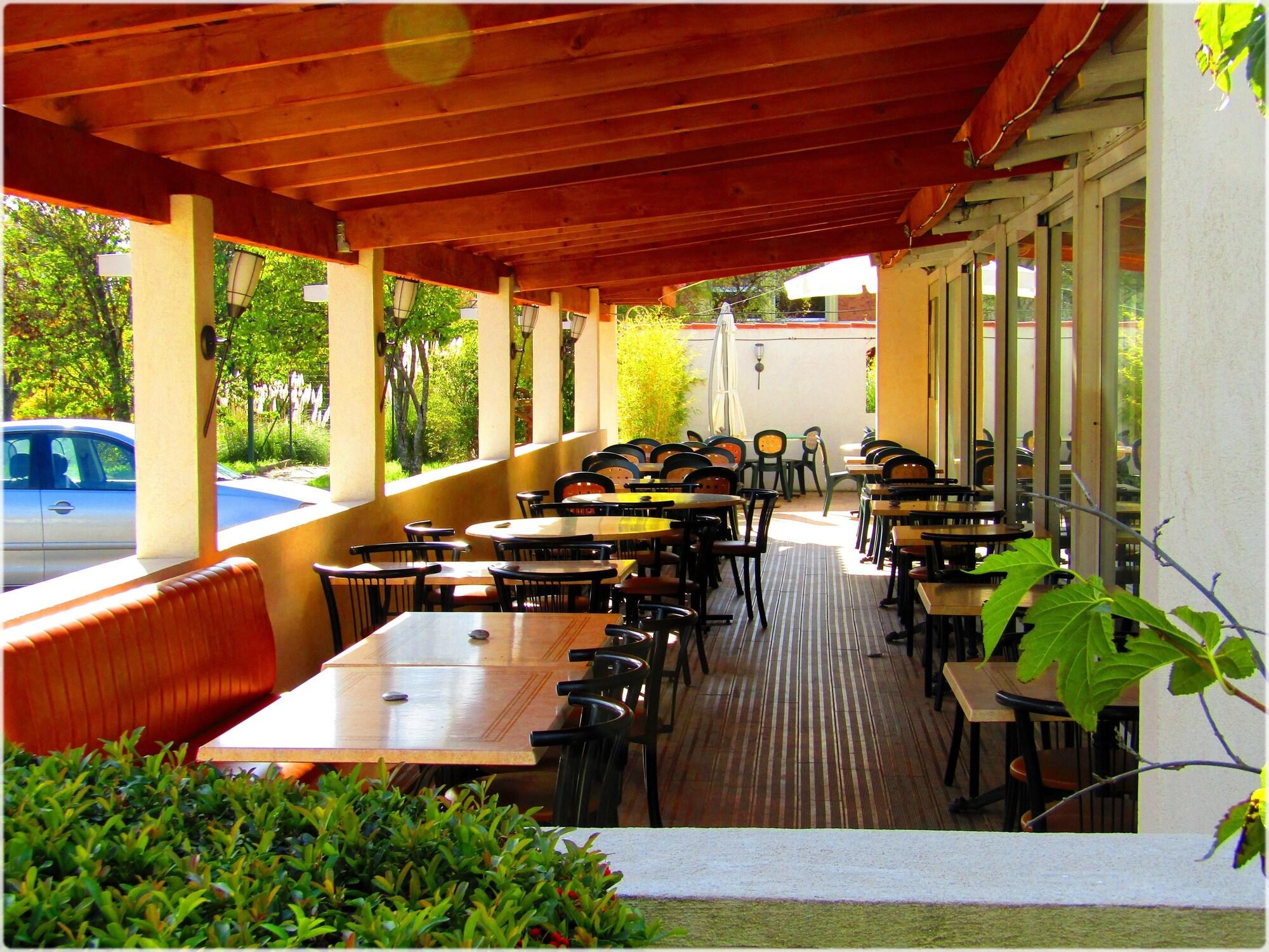 P'tit Dej-HOTEL Aix-en-Provence