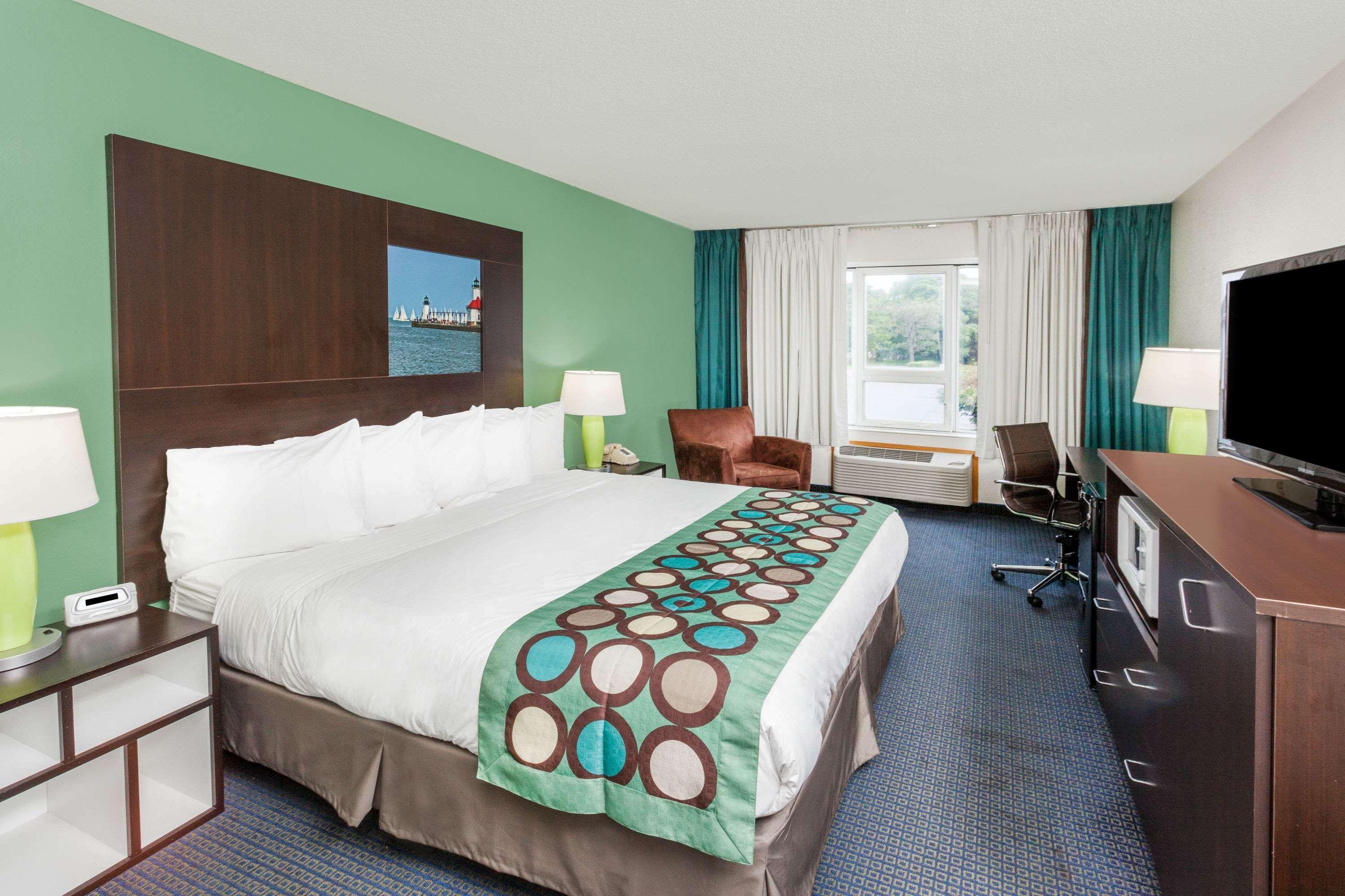 Super 8 by Wyndham Stevensville