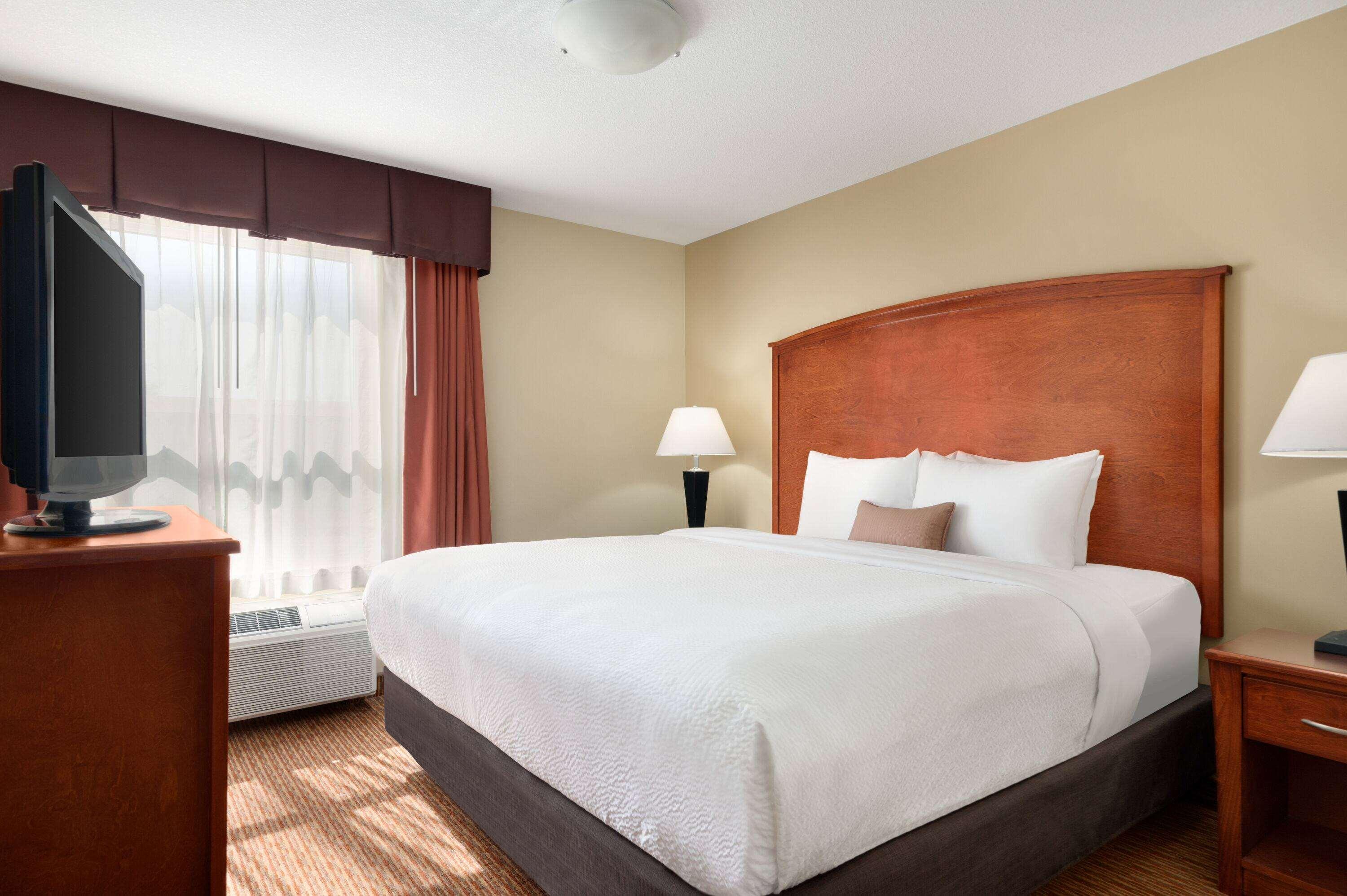 Days Inn &Suites by Wyndham Sherwood Park Edmonton
