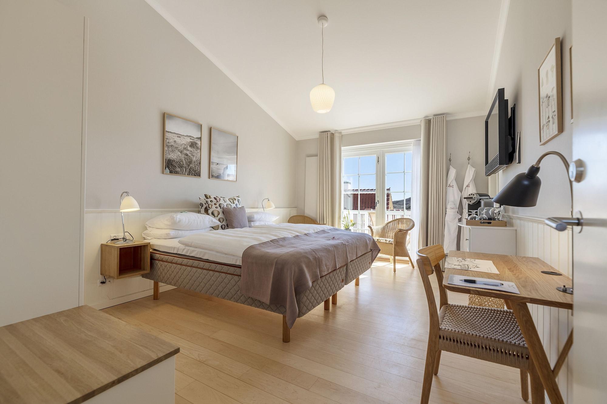 Ruth's Hotel by null