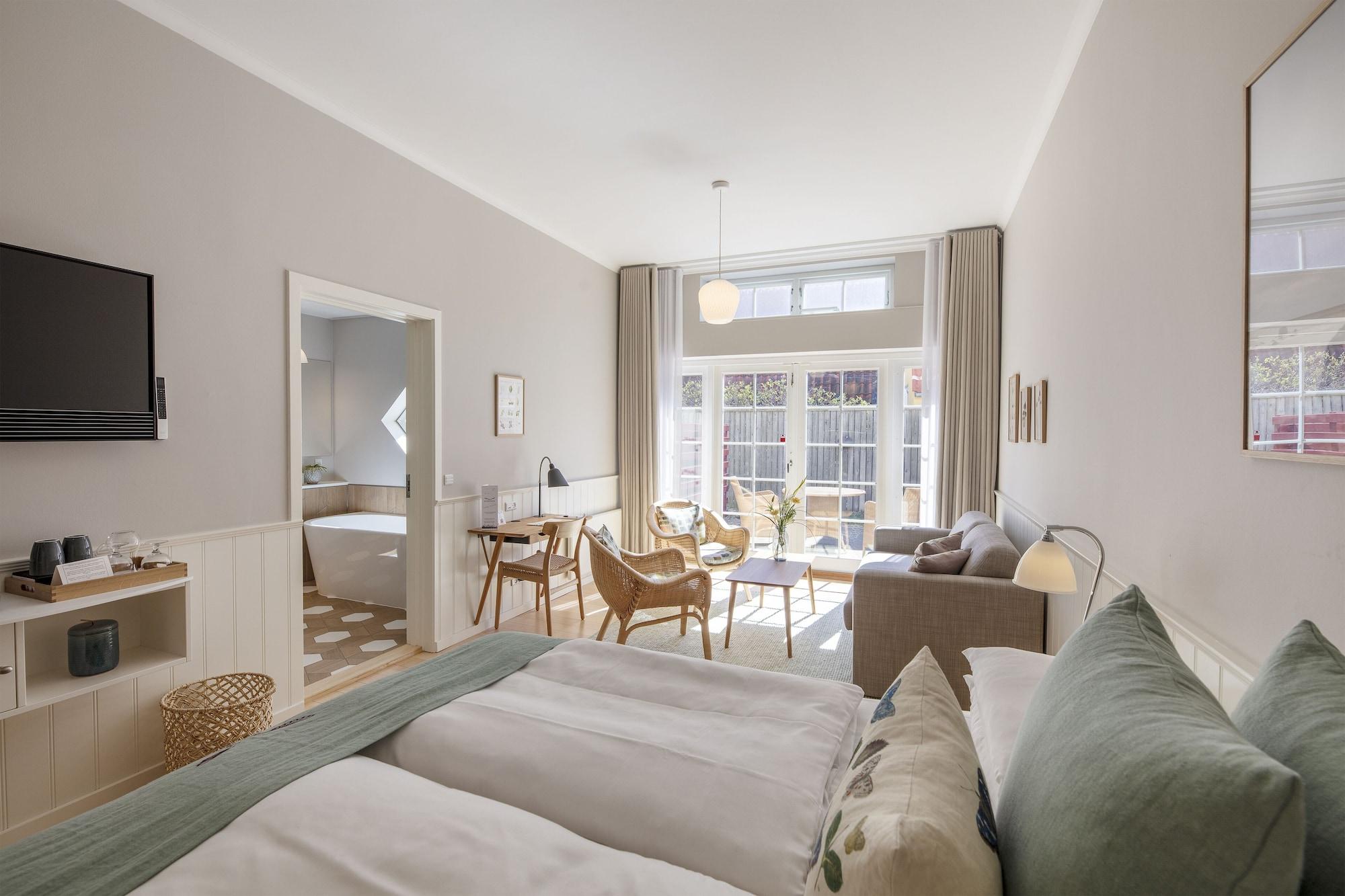Ruth's Hotel by null