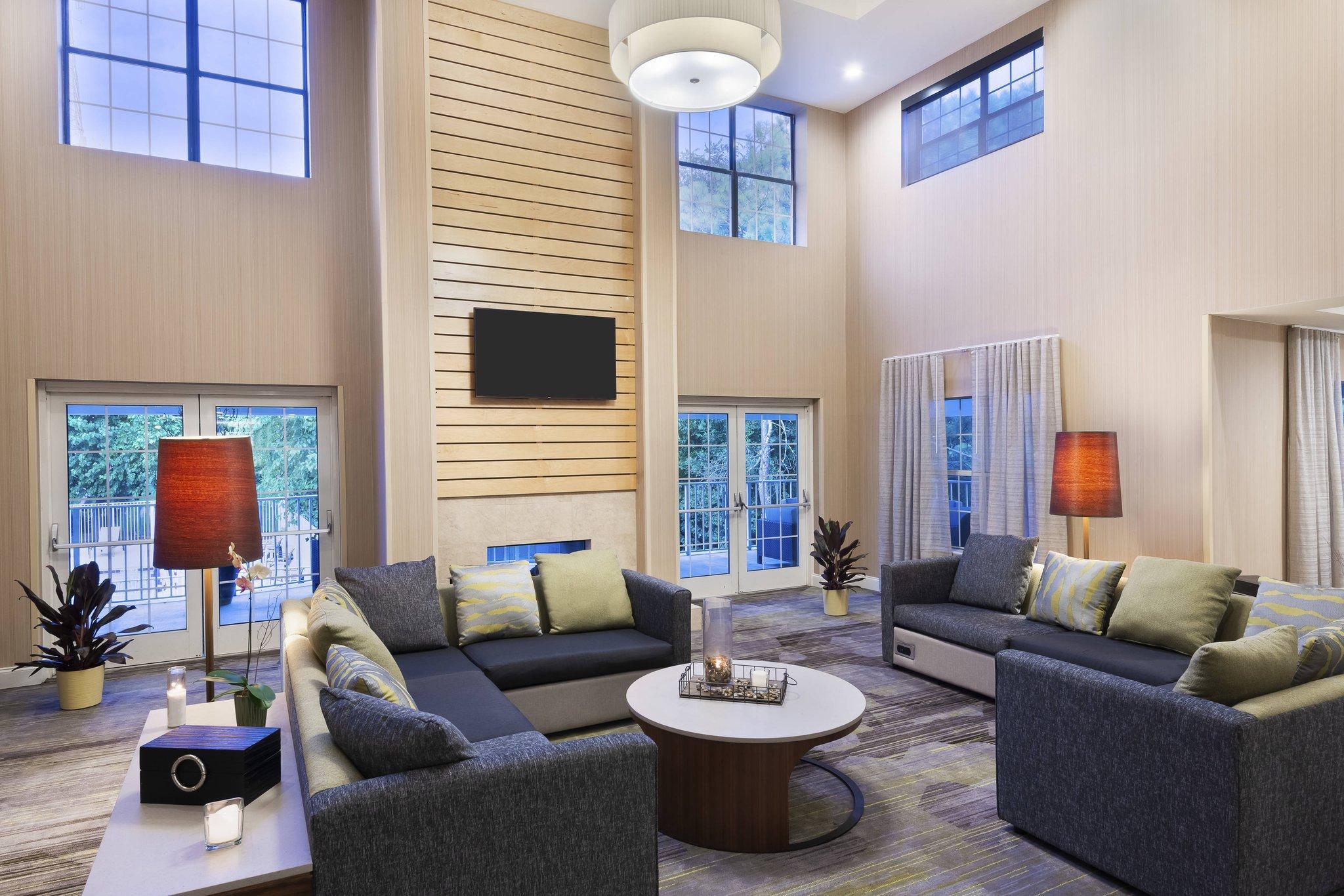 Courtyard By Marriott Athens Downtown