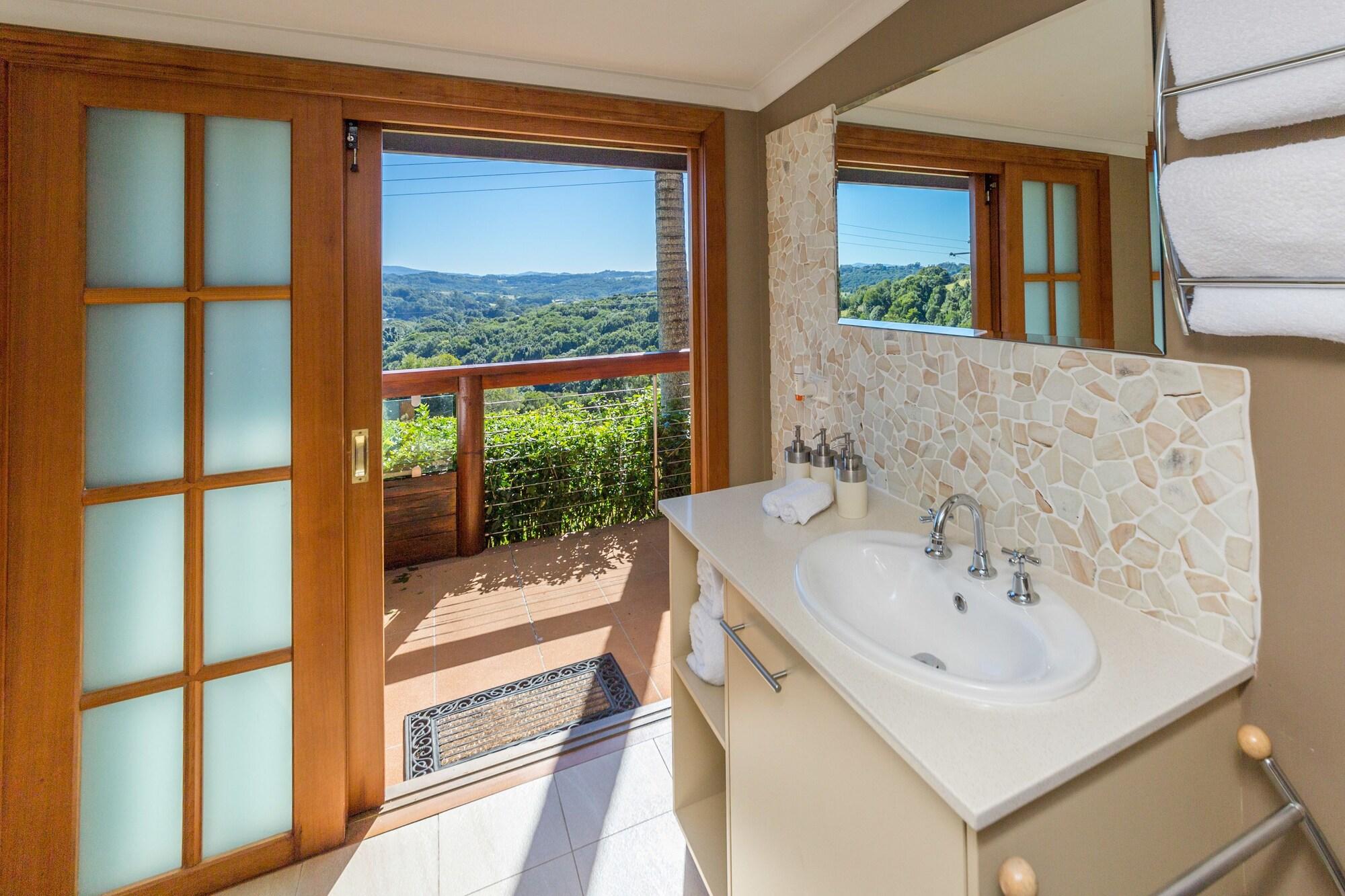 SummerHills Retreat Byron Bay (now Sparkle Tantra) by null