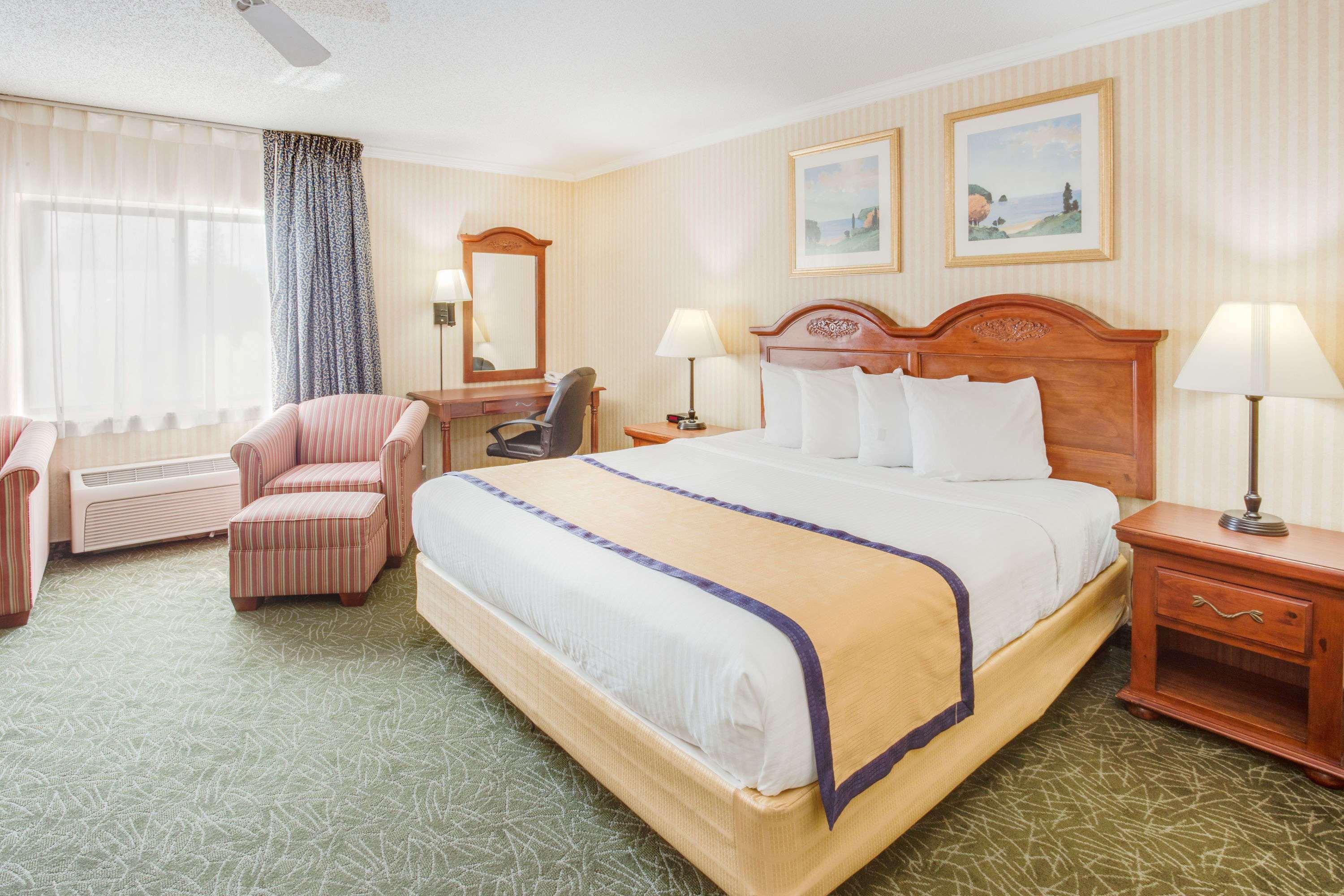 Baymont by Wyndham Kalamazoo