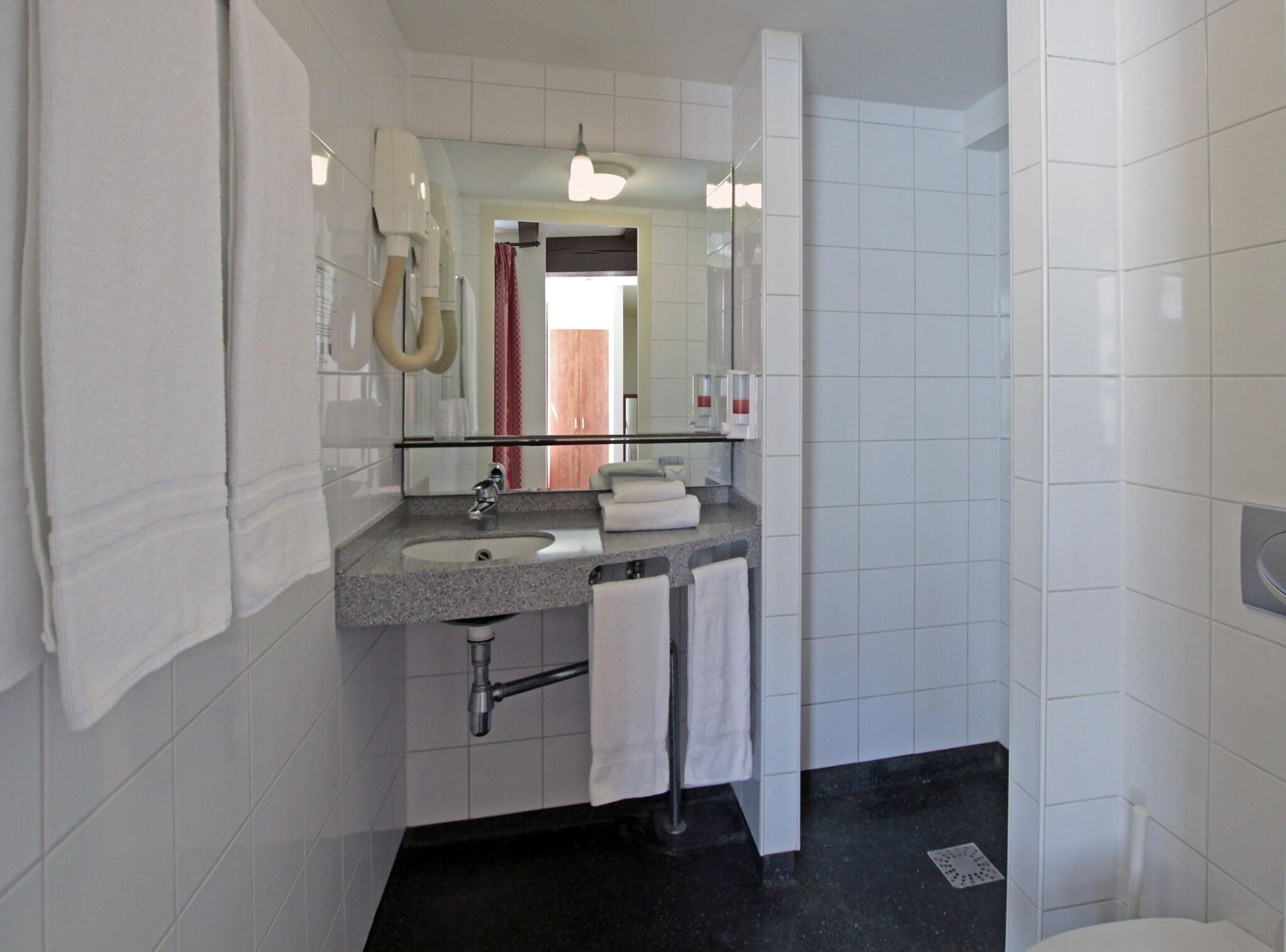 A-Train Hotel by null