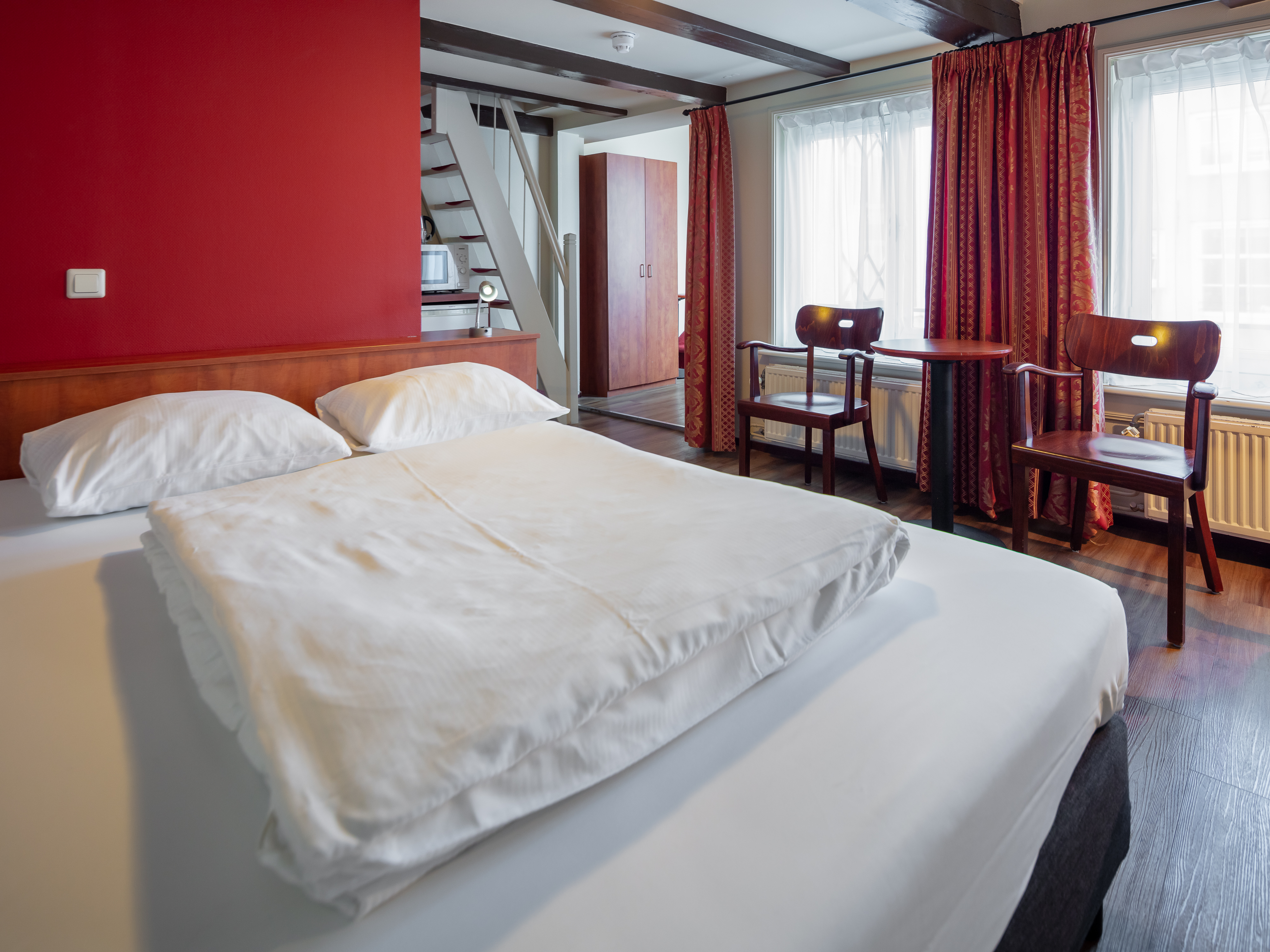 A-Train Hotel by null