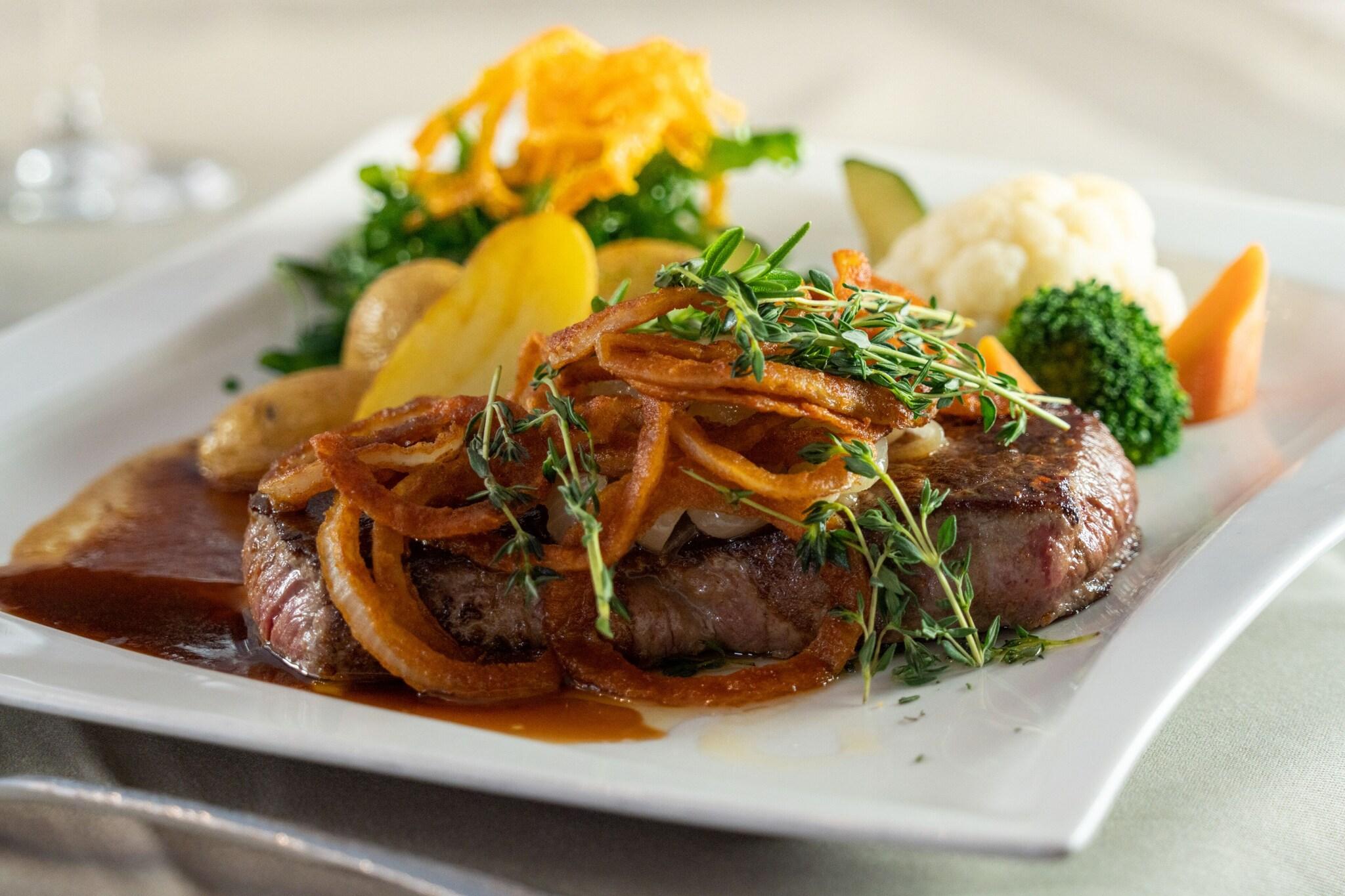 Hotel Schrofenstein by null