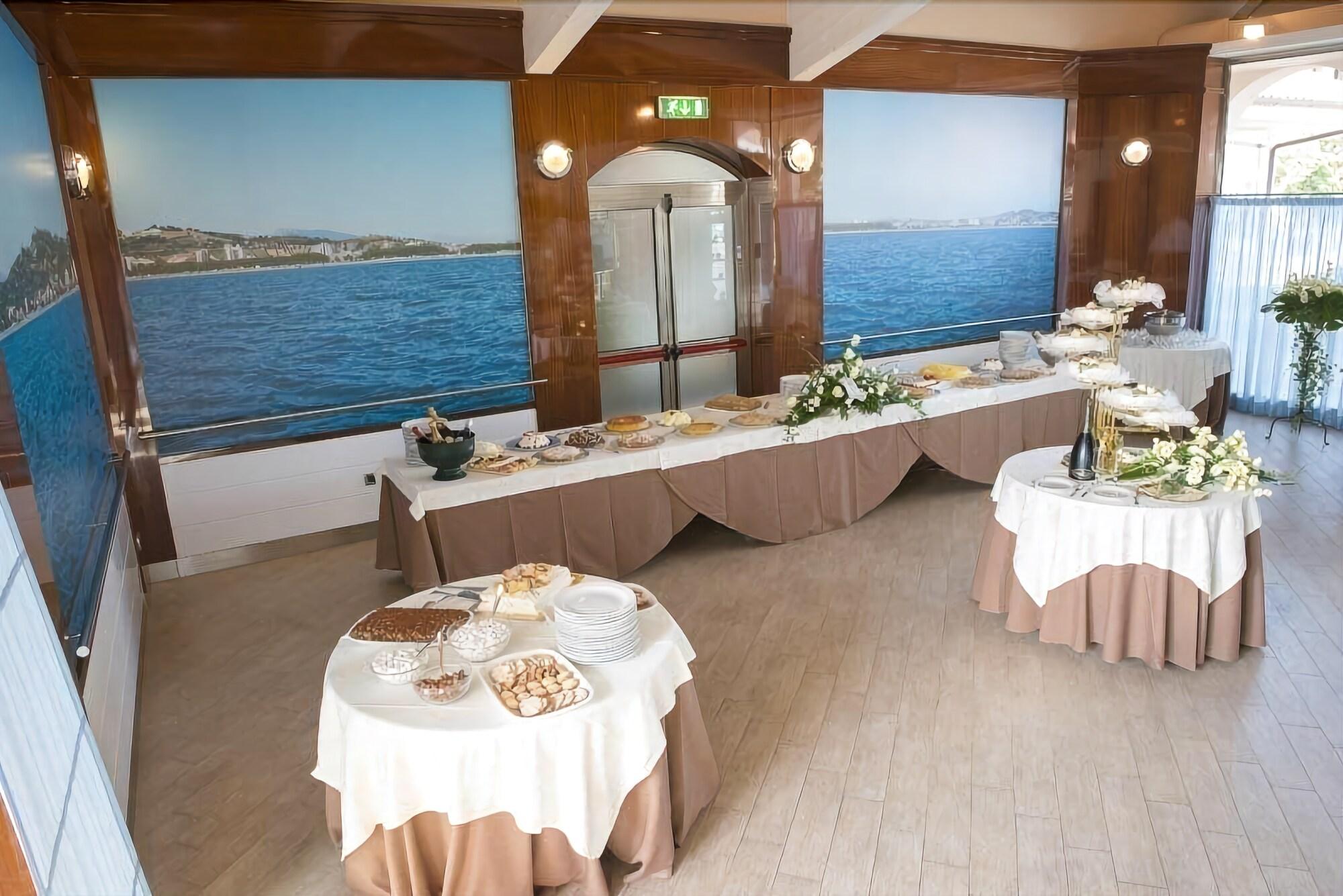Hotel Villa Elena