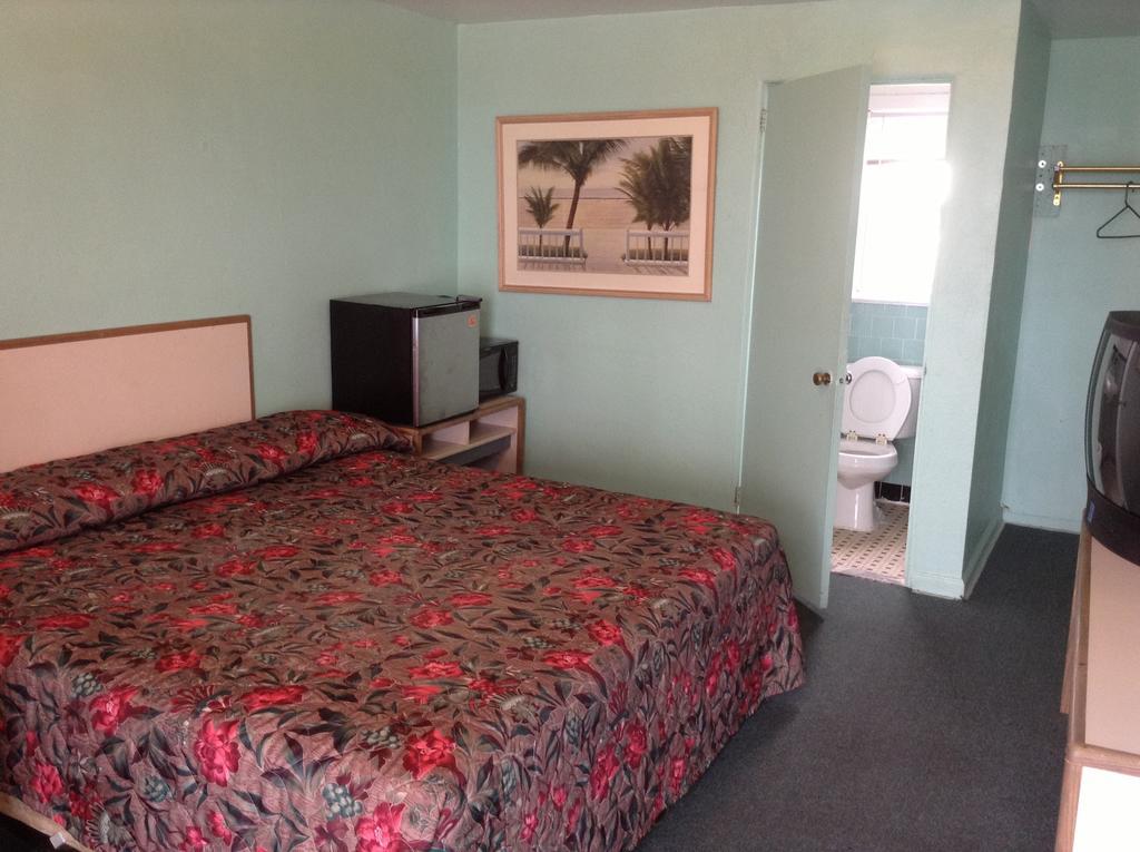Sea Breeze Motel