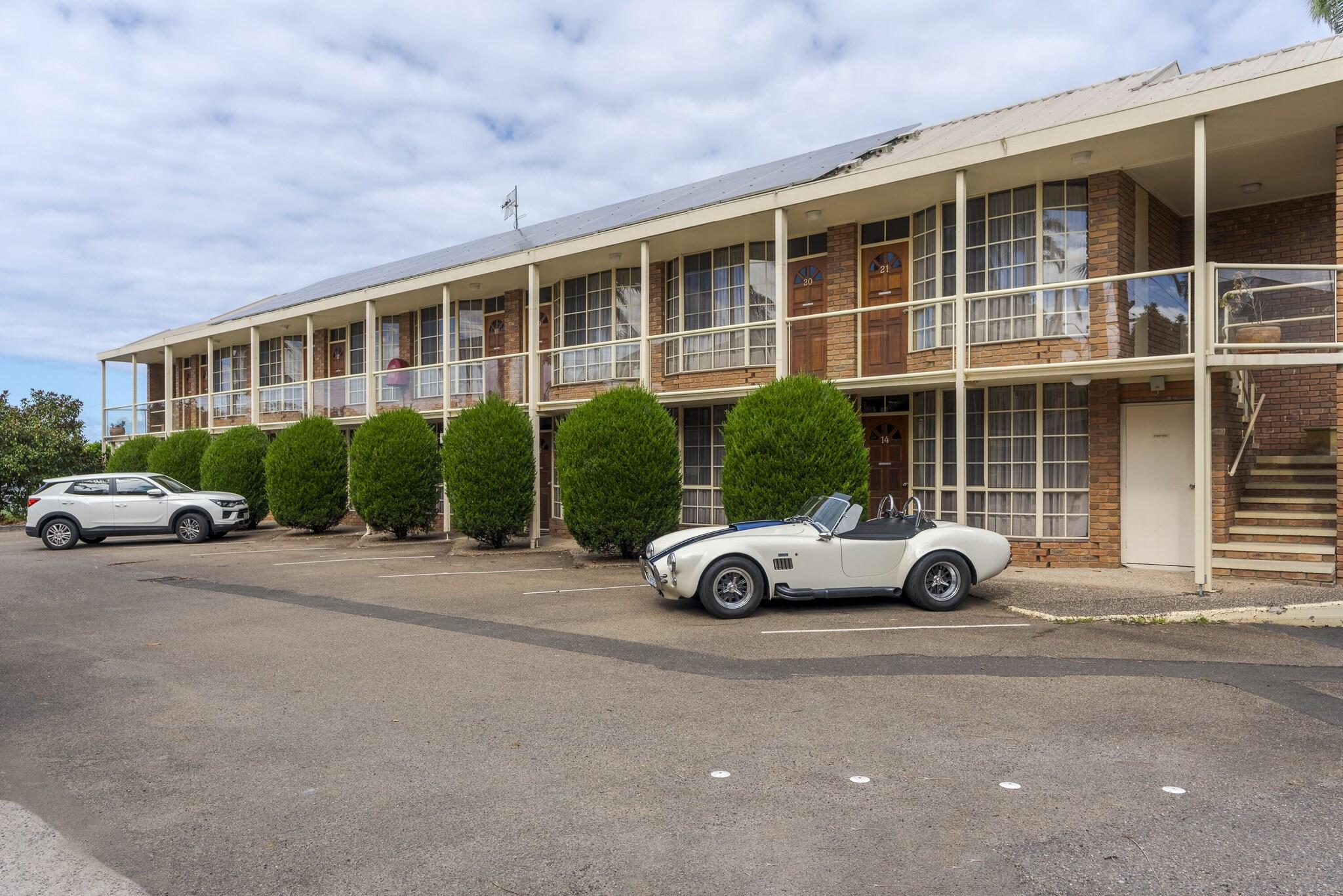 Sapphire Waters Motor Inn by null