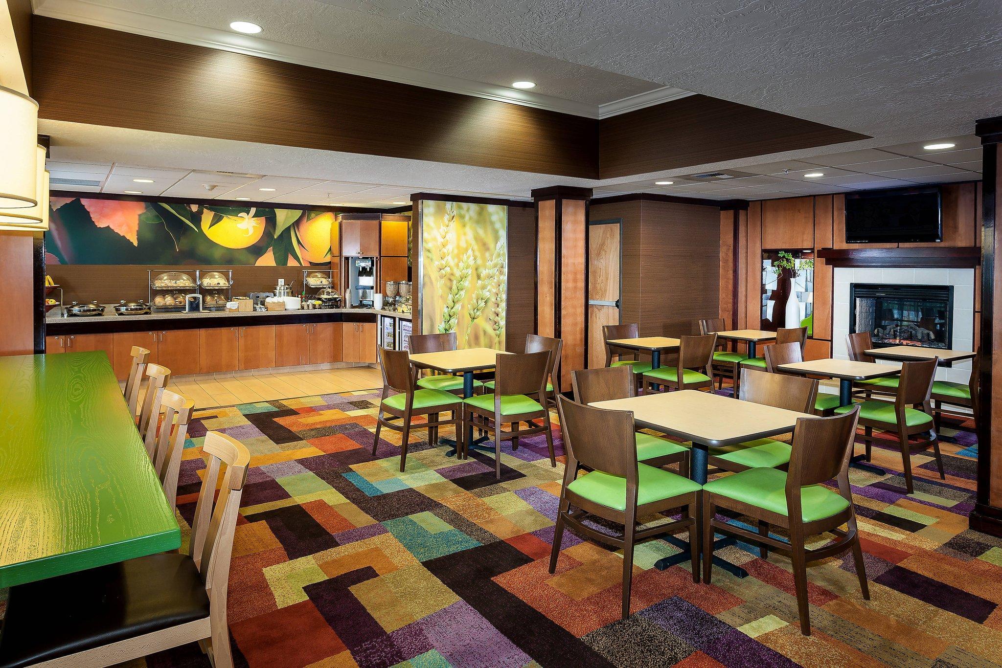 Fairfield Inn & Suites