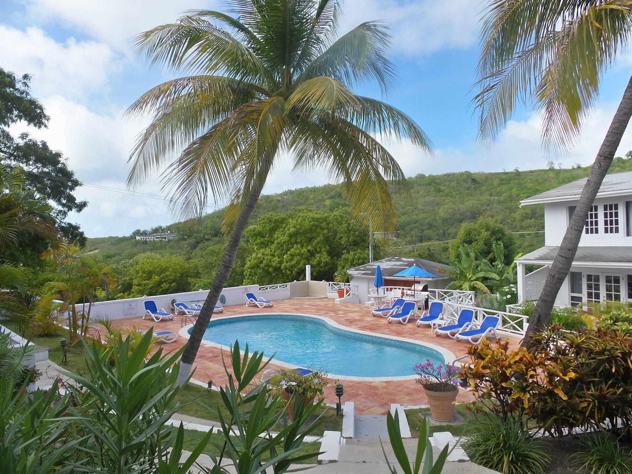 Dickenson Bay Cottages by null