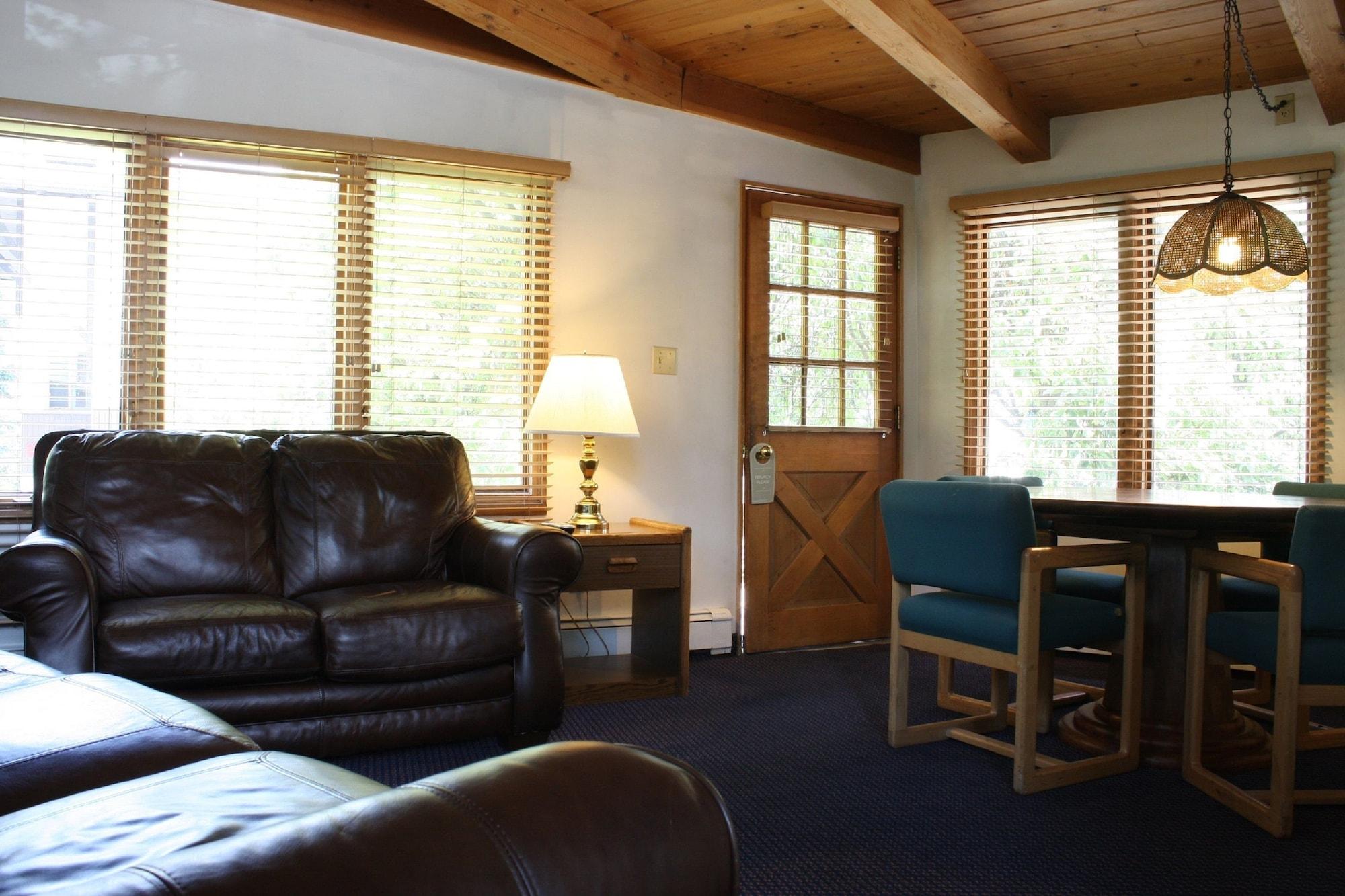 St Moritz Lodge by null