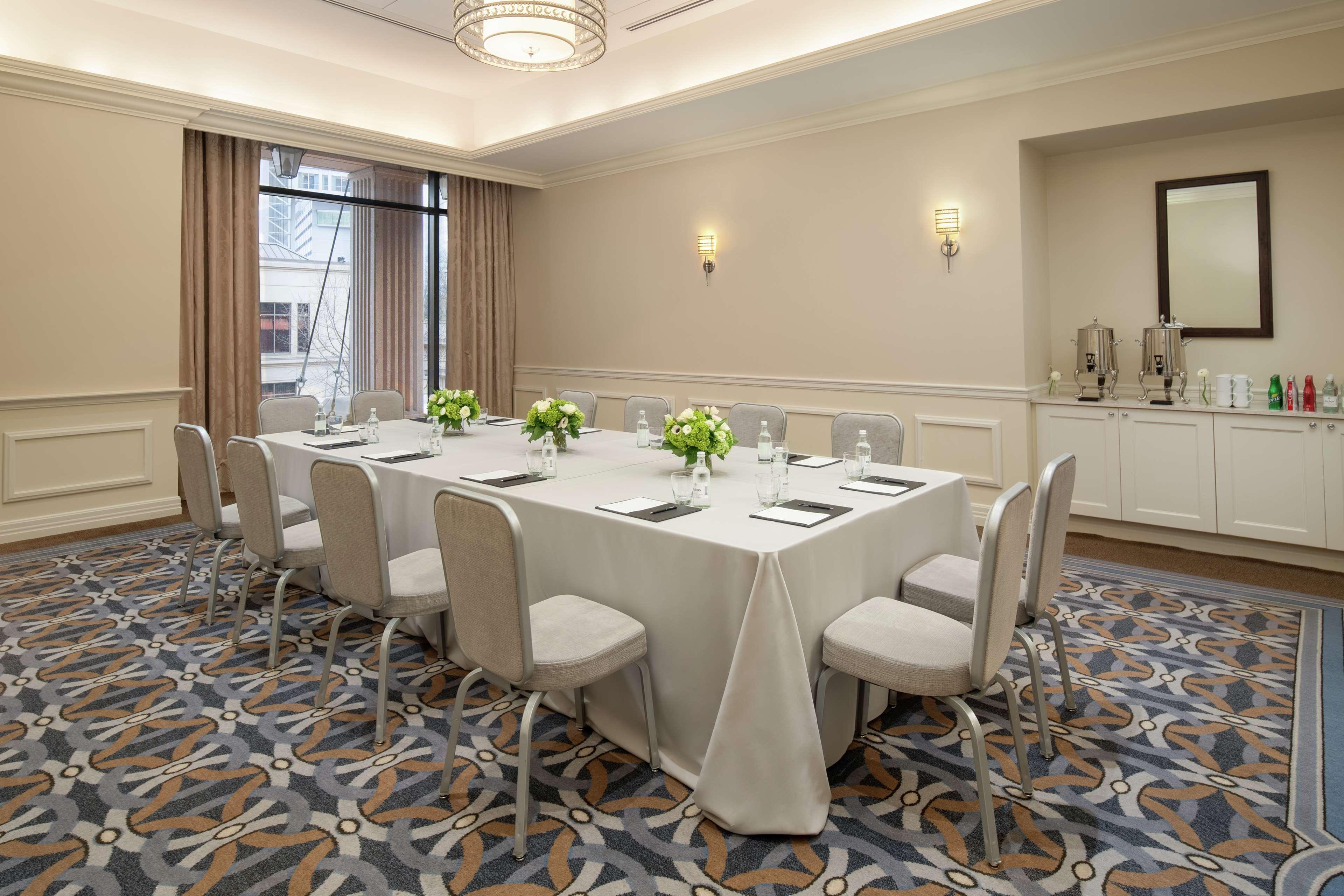 Waldorf Astoria Atlanta Buckhead by null