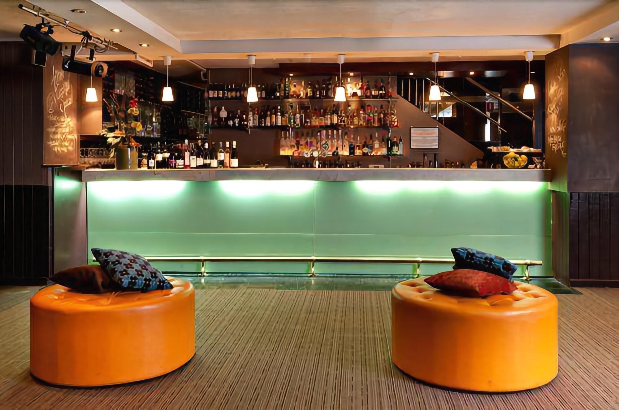 Ambassadors Hotel by null