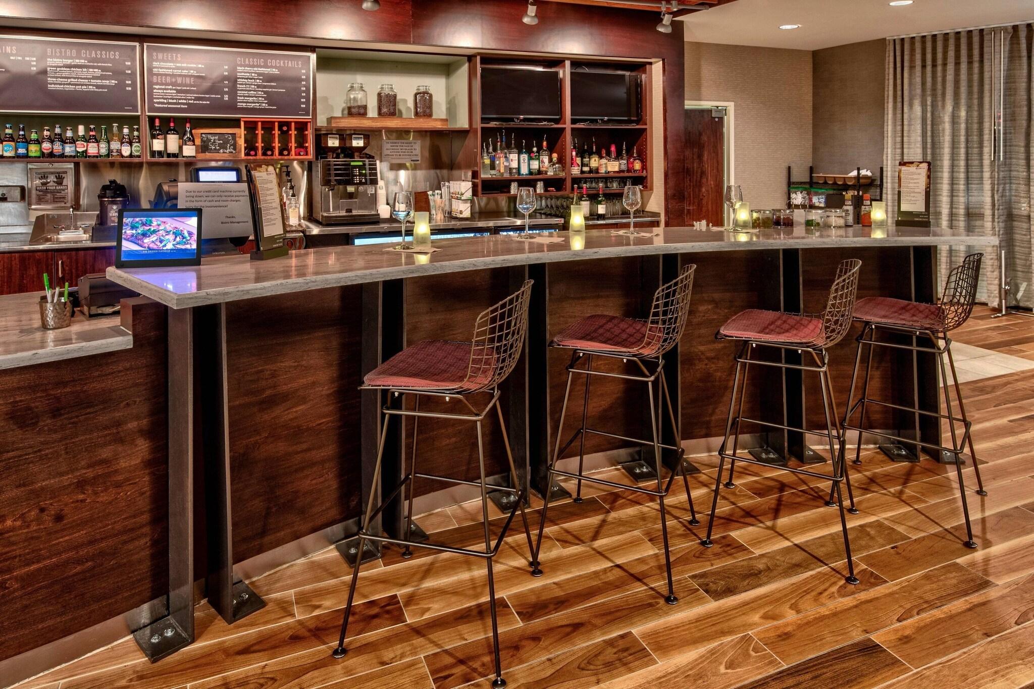 Courtyard by Marriott Alexandria