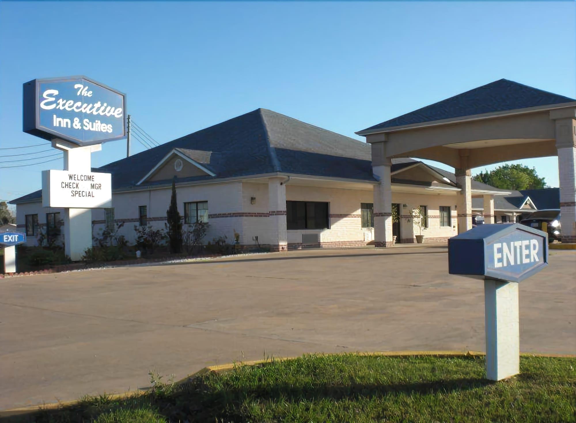 The Executive Inn & Suites